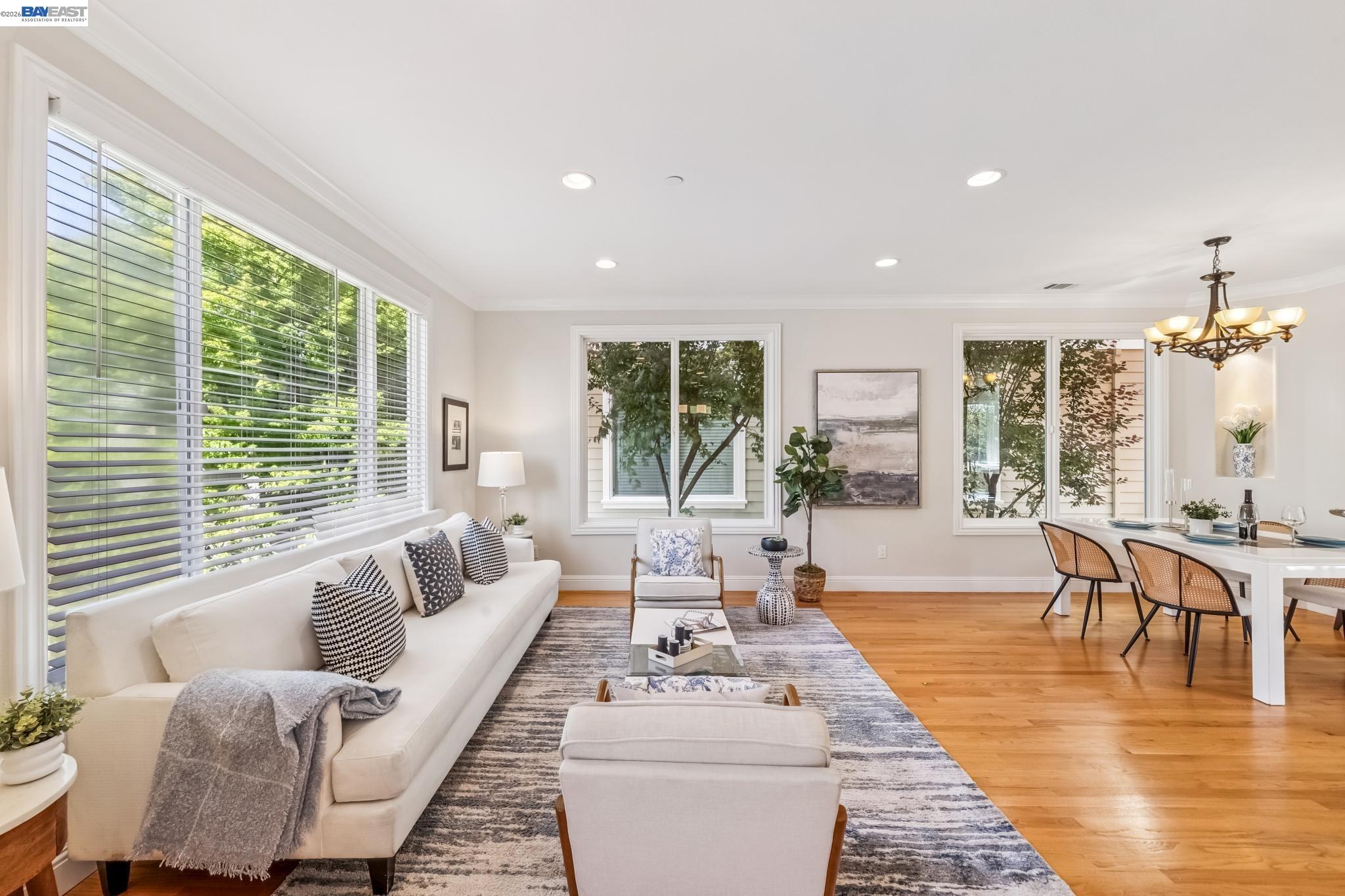 Detail Gallery Image 3 of 34 For 829 Lippert Pl, Santa Clara,  CA 95050 - 3 Beds | 2/1 Baths