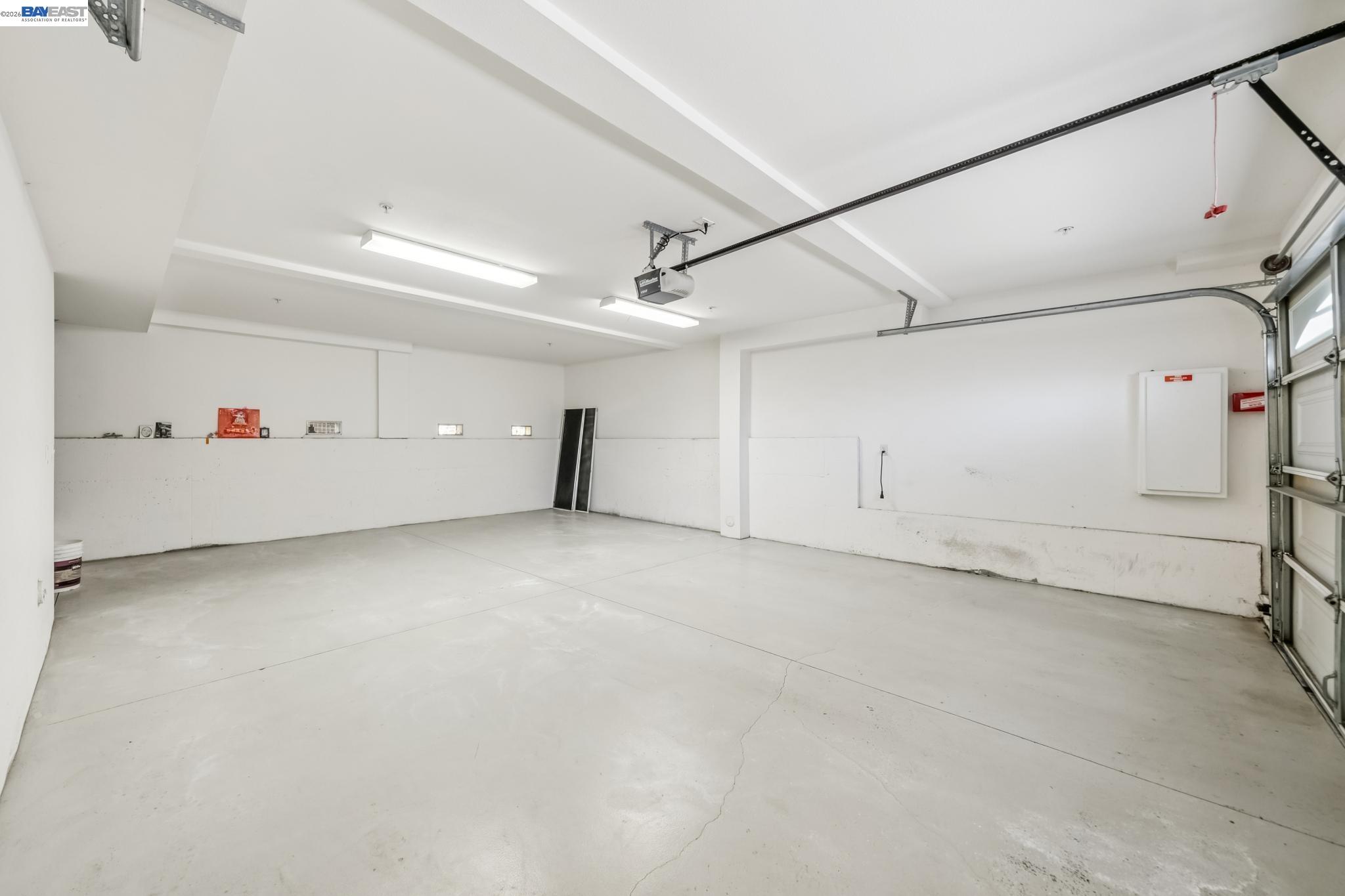 Detail Gallery Image 29 of 34 For 829 Lippert Pl, Santa Clara,  CA 95050 - 3 Beds | 2/1 Baths