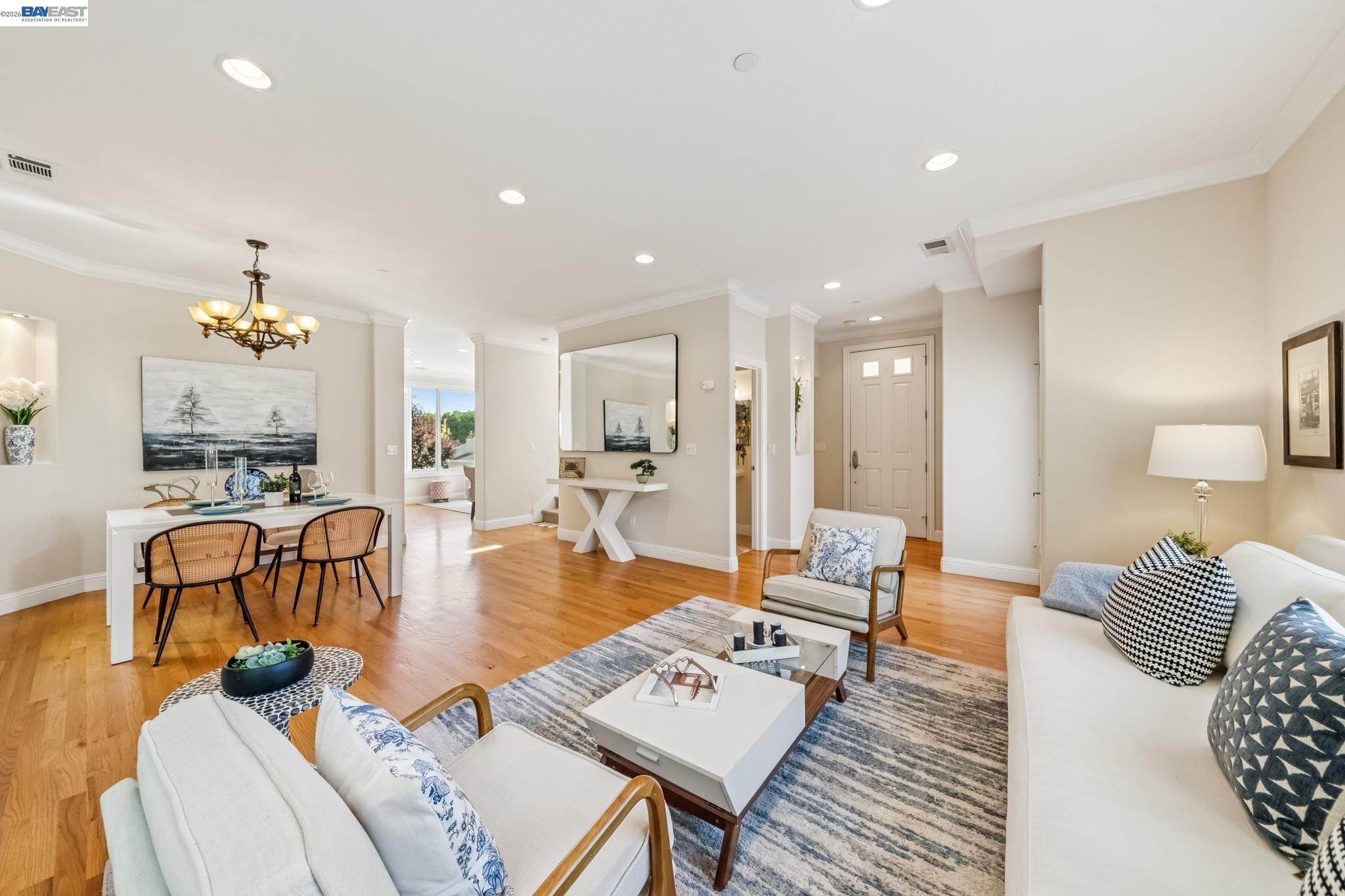 Detail Gallery Image 6 of 34 For 829 Lippert Pl, Santa Clara,  CA 95050 - 3 Beds | 2/1 Baths