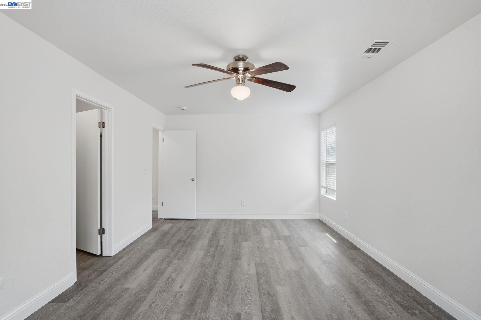 Detail Gallery Image 8 of 14 For 444 Red Robin, Patterson,  CA 95363 - 3 Beds | 2 Baths