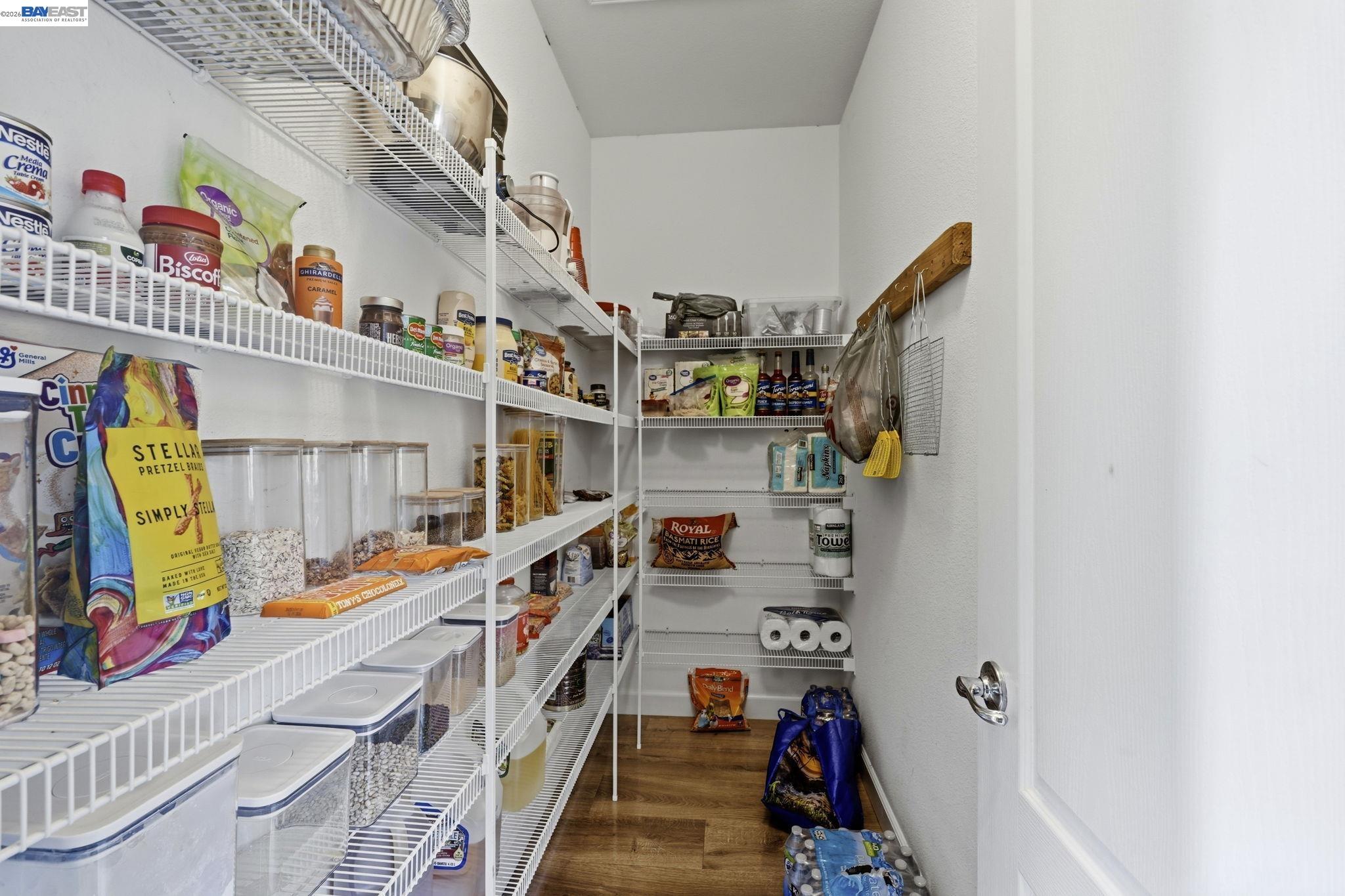 Detail Gallery Image 11 of 24 For 1176 Duomo Way, Manteca,  CA 95337 - 4 Beds | 3/1 Baths