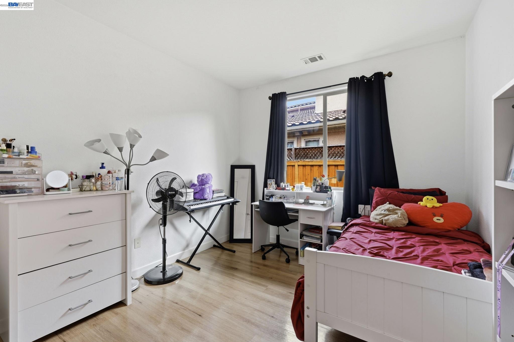 Detail Gallery Image 15 of 24 For 1176 Duomo Way, Manteca,  CA 95337 - 4 Beds | 3/1 Baths