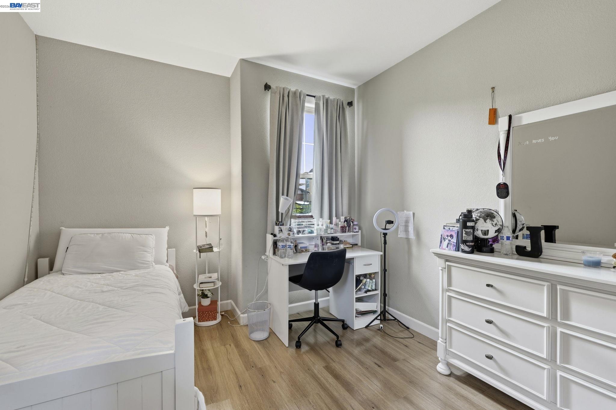 Detail Gallery Image 16 of 24 For 1176 Duomo Way, Manteca,  CA 95337 - 4 Beds | 3/1 Baths