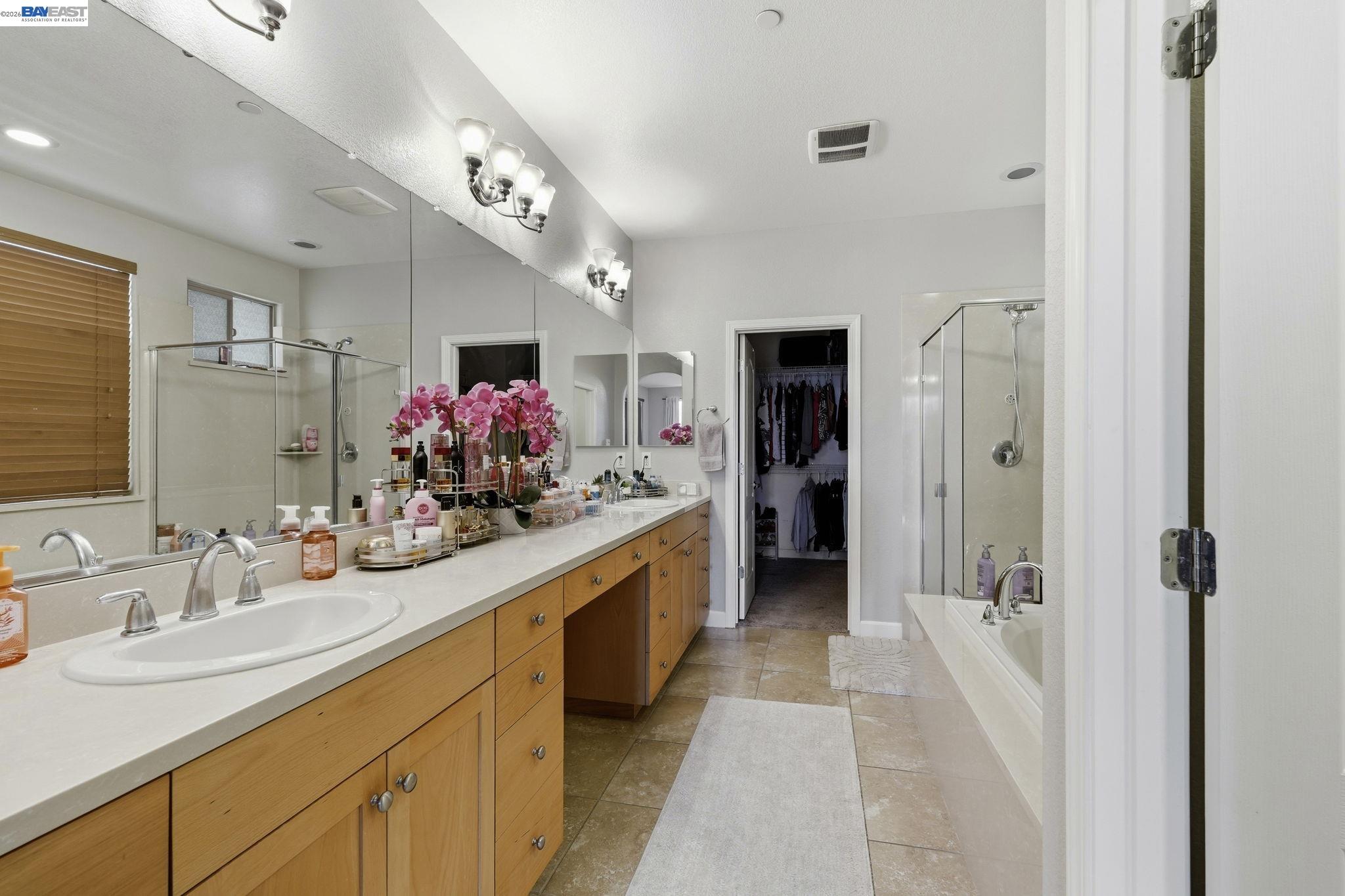 Detail Gallery Image 19 of 24 For 1176 Duomo Way, Manteca,  CA 95337 - 4 Beds | 3/1 Baths