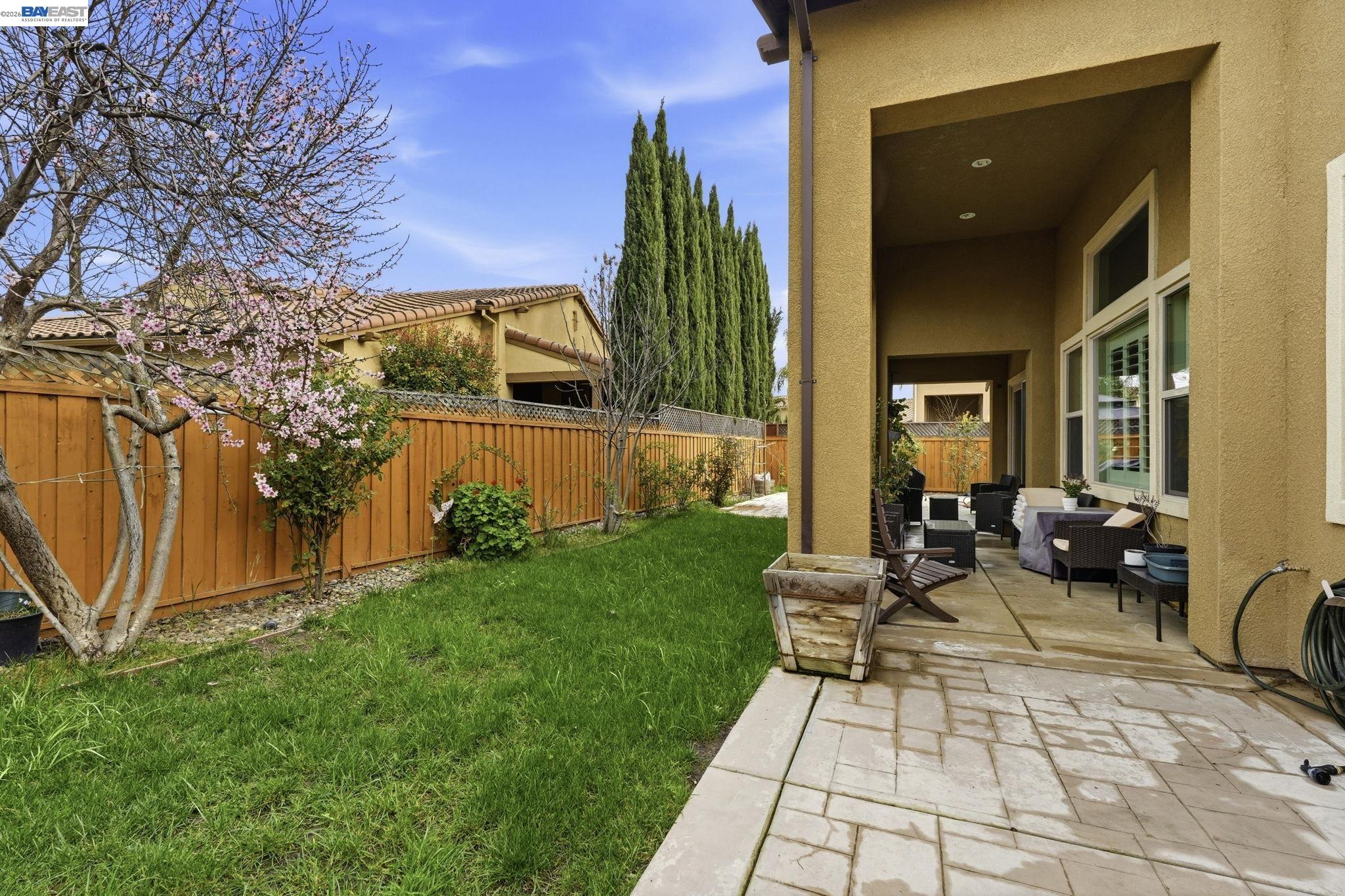 Detail Gallery Image 24 of 24 For 1176 Duomo Way, Manteca,  CA 95337 - 4 Beds | 3/1 Baths