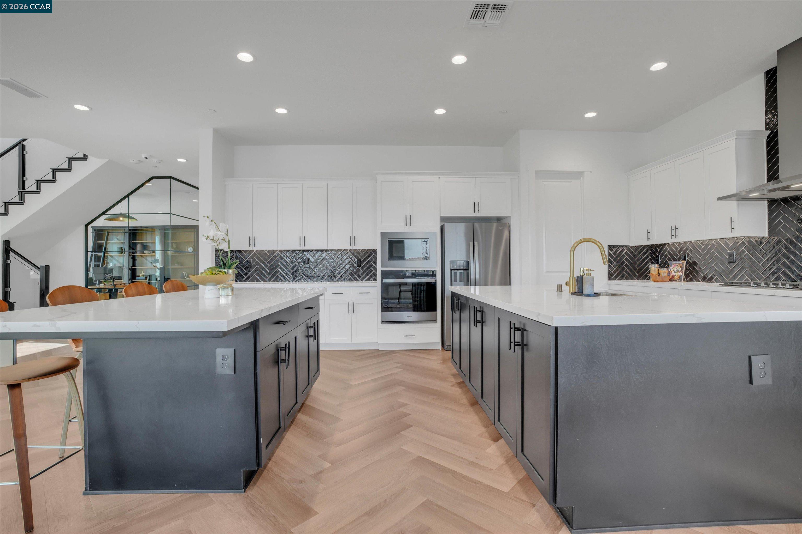 Detail Gallery Image 18 of 67 For 3368 Mulholland Dr, Lathrop,  CA 95330 - 5 Beds | 4/1 Baths