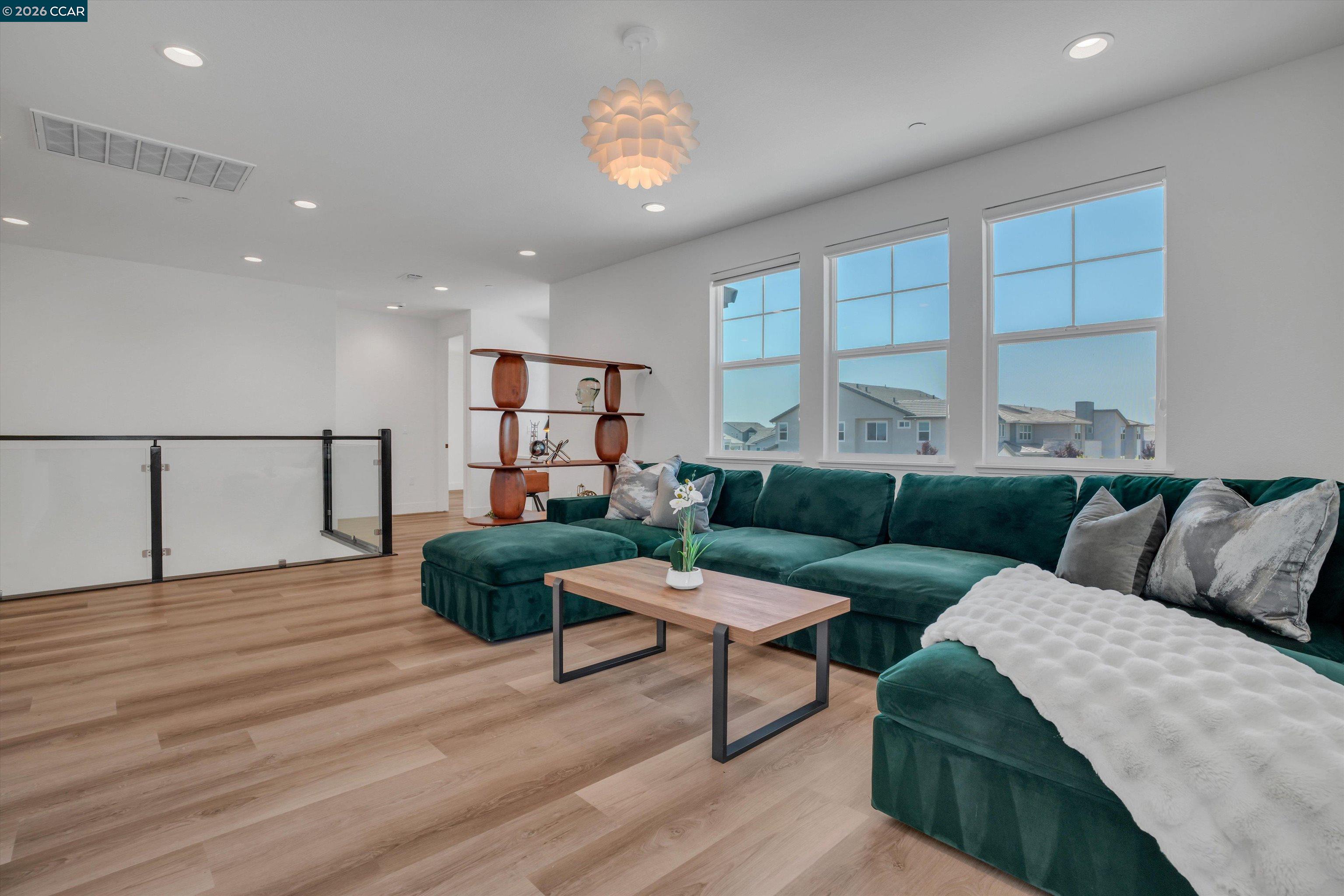 Detail Gallery Image 39 of 67 For 3368 Mulholland Dr, Lathrop,  CA 95330 - 5 Beds | 4/1 Baths