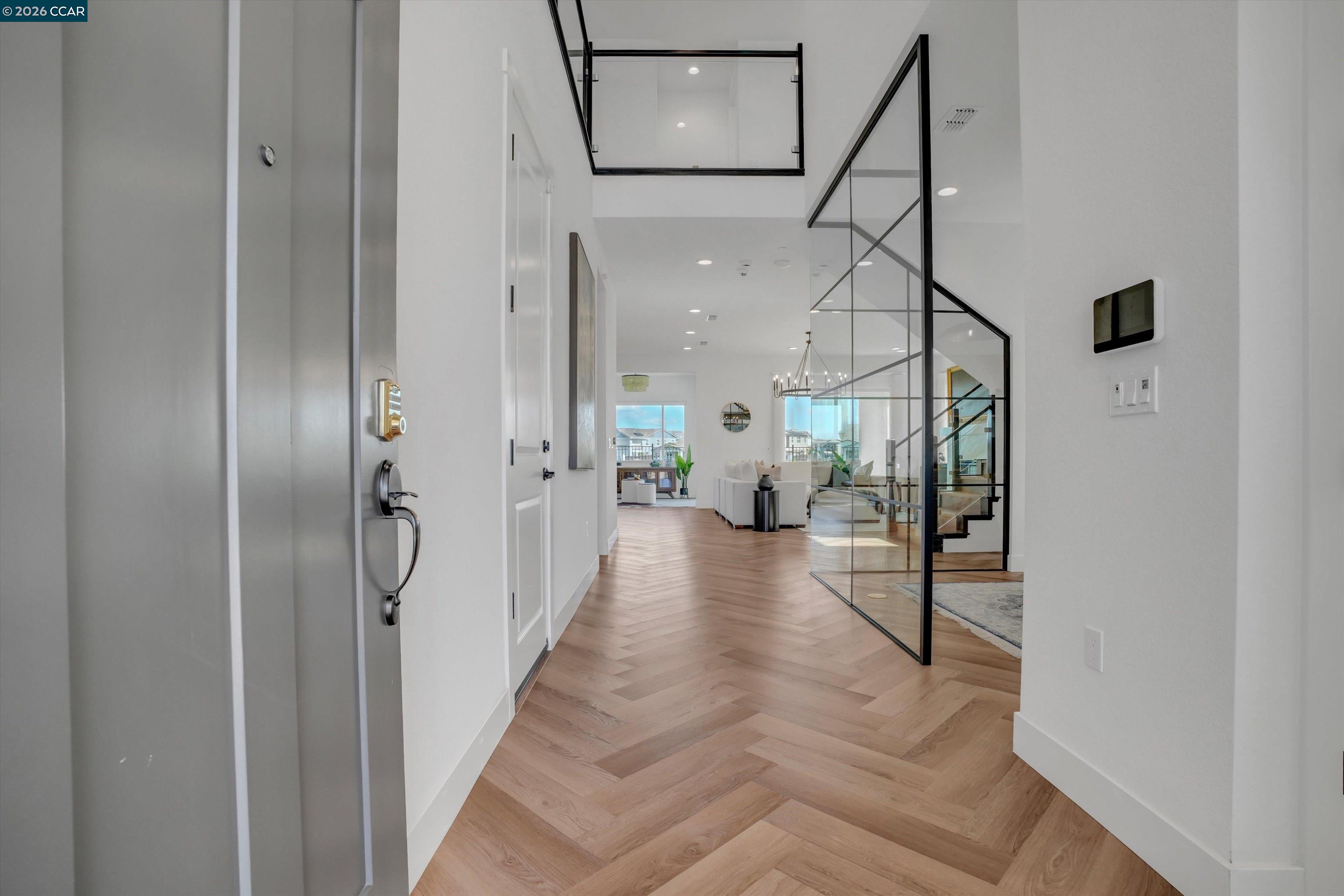 Detail Gallery Image 8 of 67 For 3368 Mulholland Dr, Lathrop,  CA 95330 - 5 Beds | 4/1 Baths