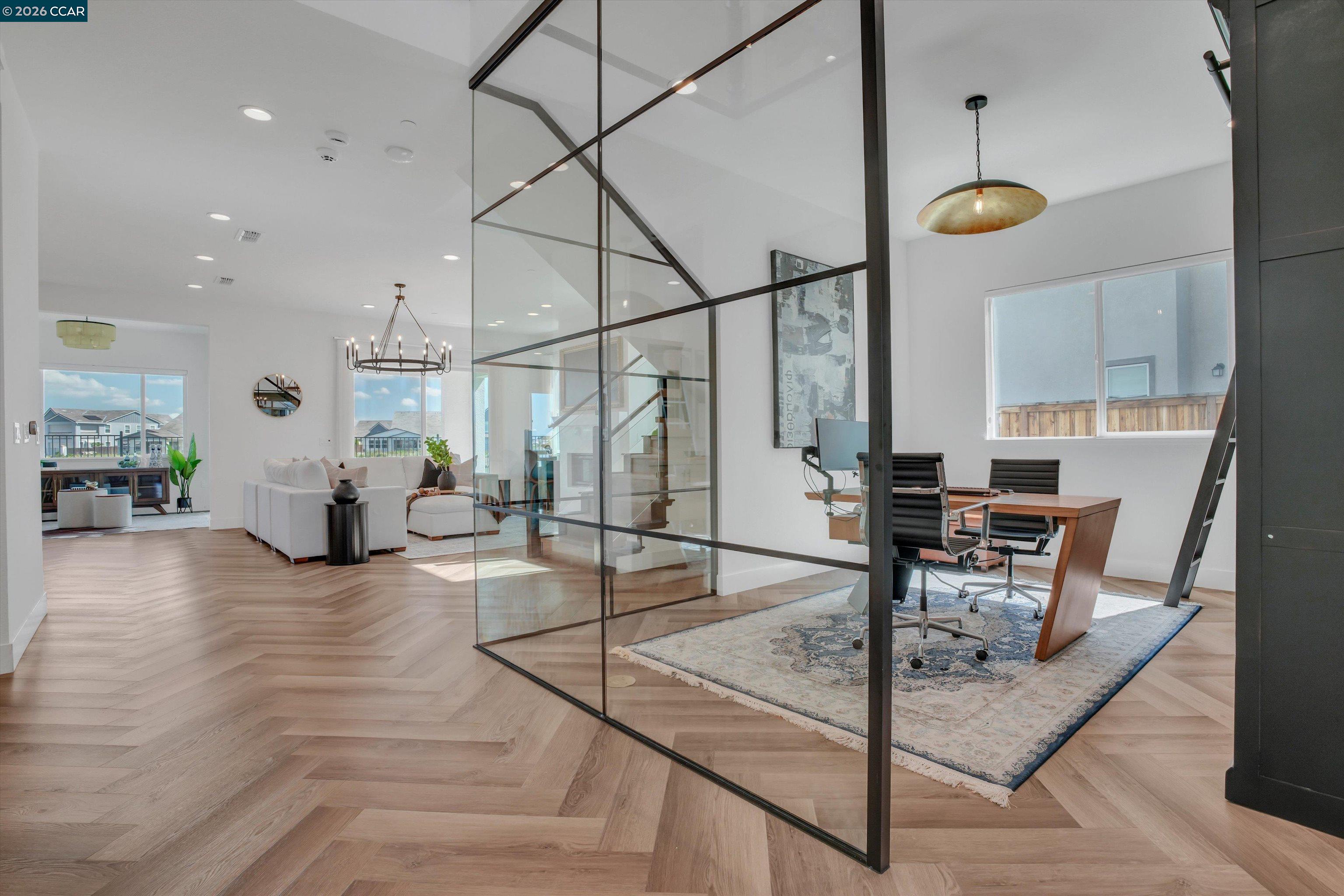 Detail Gallery Image 9 of 67 For 3368 Mulholland Dr, Lathrop,  CA 95330 - 5 Beds | 4/1 Baths