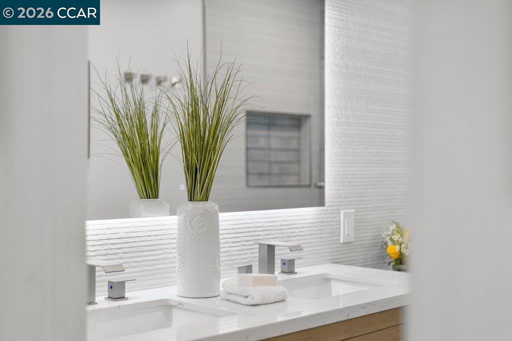 Detail Gallery Image 19 of 39 For 1139 Lovell Court, Concord,  CA 94520 - 5 Beds | 2 Baths