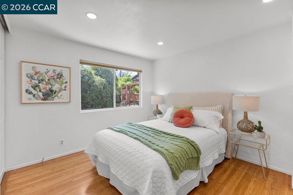 Detail Gallery Image 22 of 39 For 1139 Lovell Court, Concord,  CA 94520 - 5 Beds | 2 Baths