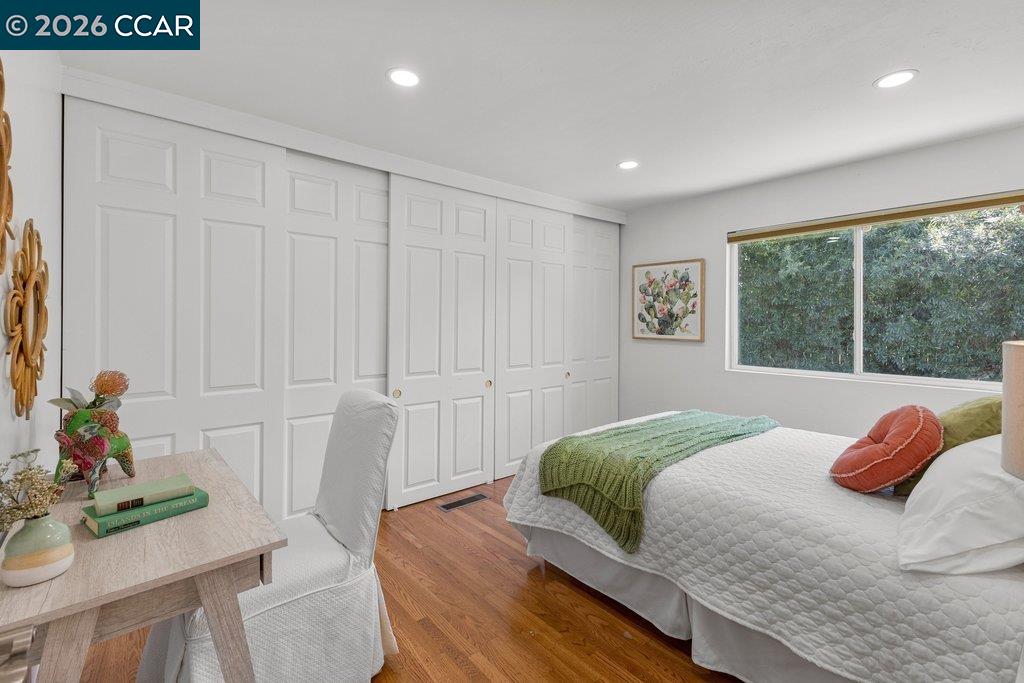 Detail Gallery Image 23 of 39 For 1139 Lovell Court, Concord,  CA 94520 - 5 Beds | 2 Baths