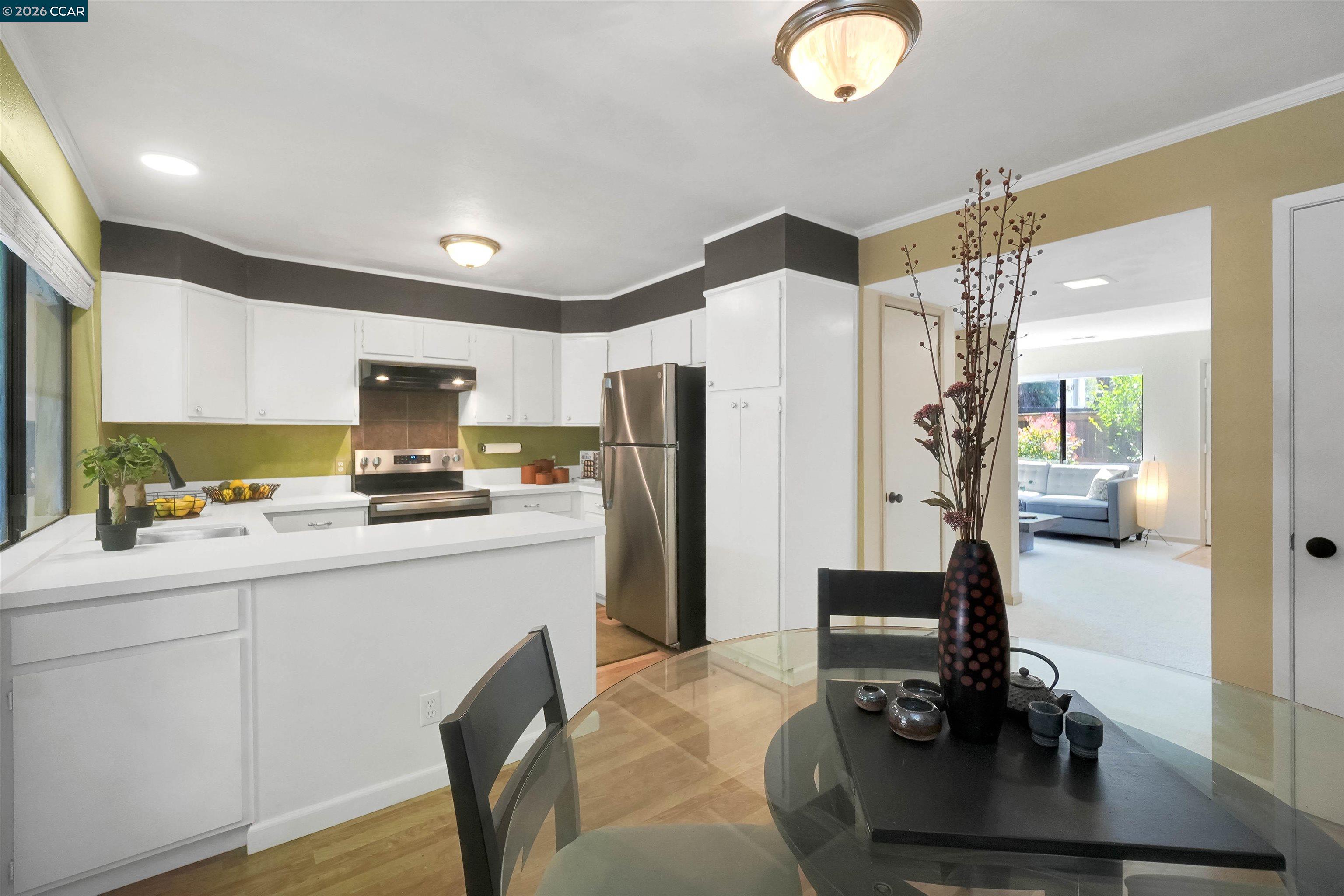 Photo #11: 41131393 Listing: Photo #11