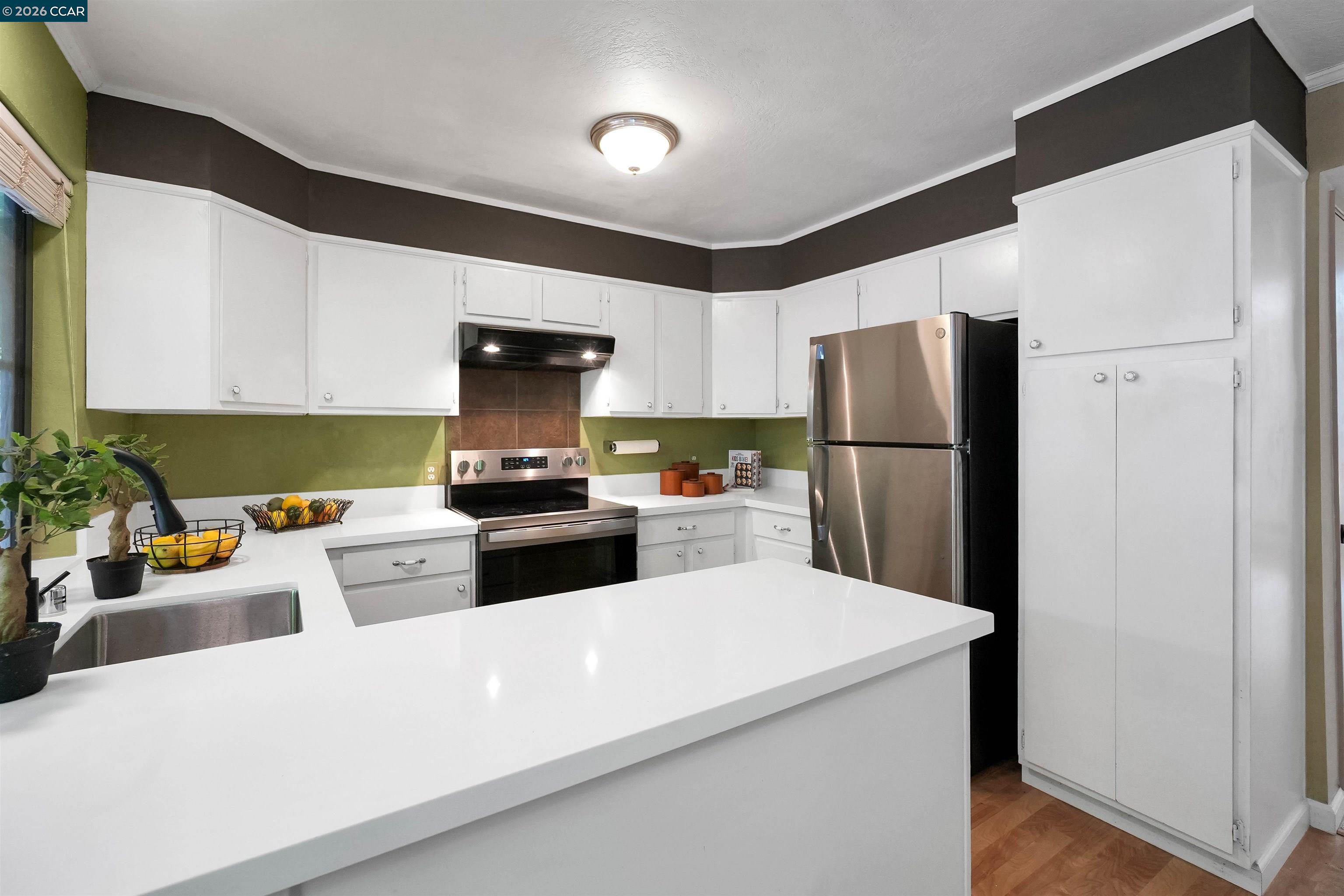 Photo #5: 41131393 Listing: Photo #5