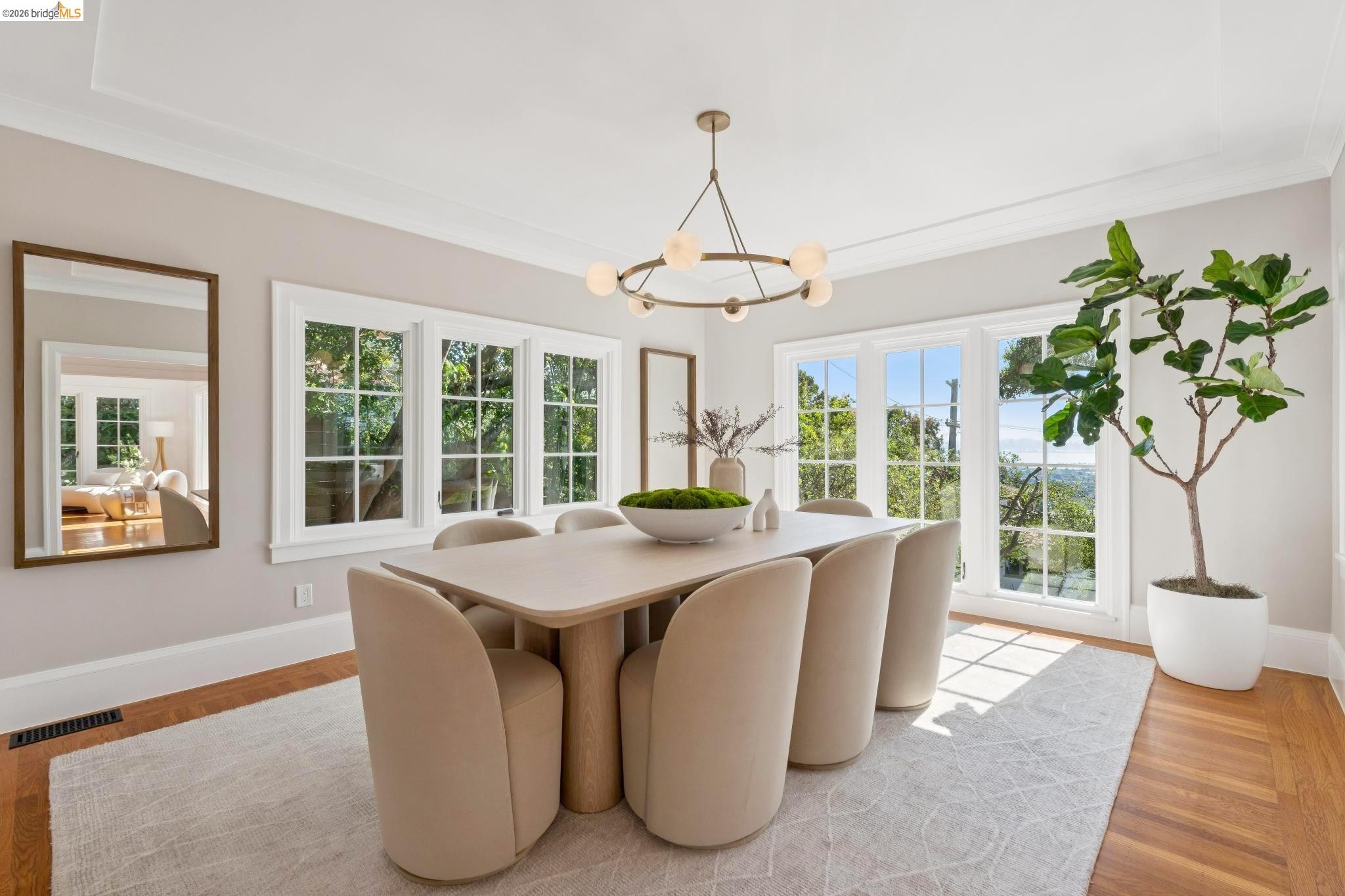 Detail Gallery Image 17 of 77 For 1001 Cragmont Ave, Berkeley,  CA 94708 - 4 Beds | 4 Baths