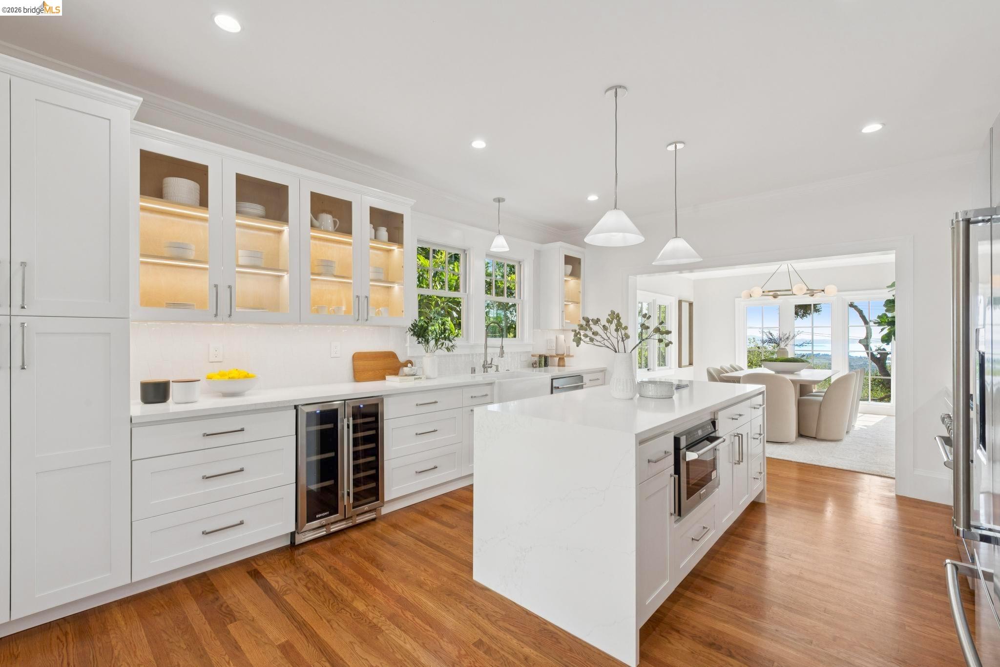 Detail Gallery Image 24 of 77 For 1001 Cragmont Ave, Berkeley,  CA 94708 - 4 Beds | 4 Baths