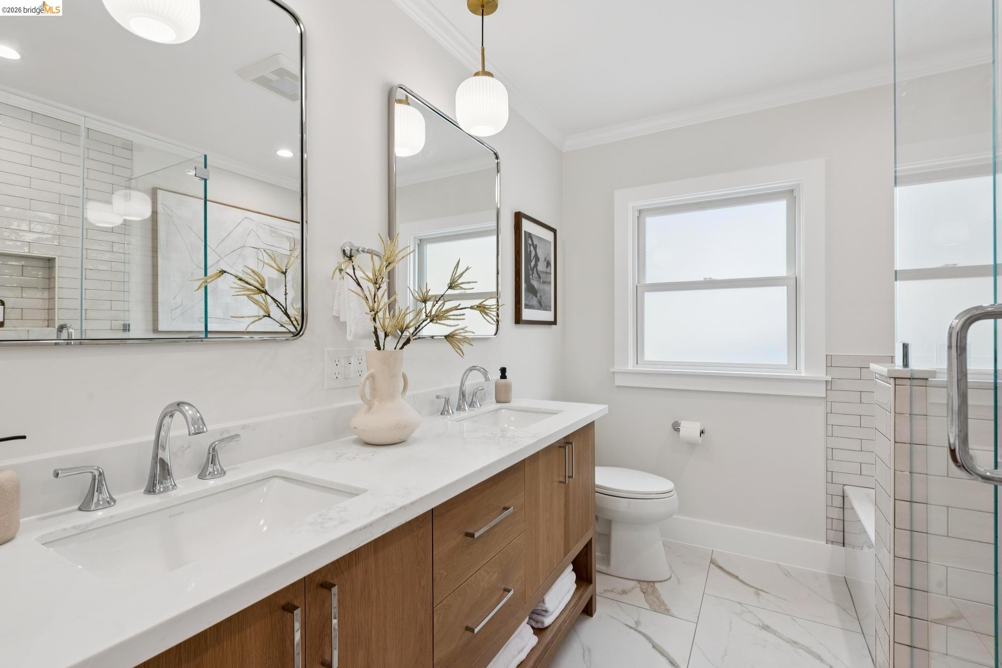 Detail Gallery Image 34 of 77 For 1001 Cragmont Ave, Berkeley,  CA 94708 - 4 Beds | 4 Baths