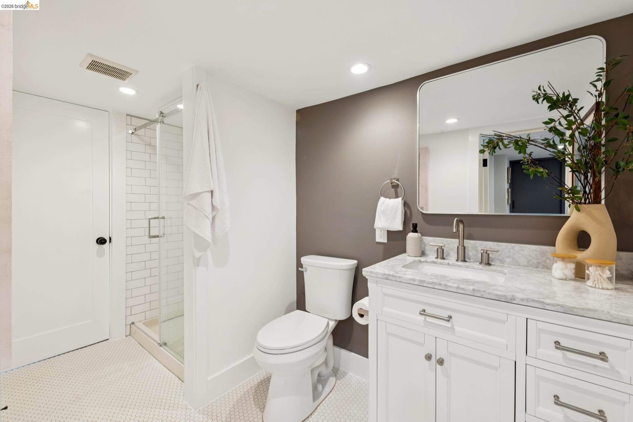 Detail Gallery Image 57 of 77 For 1001 Cragmont Ave, Berkeley,  CA 94708 - 4 Beds | 4 Baths