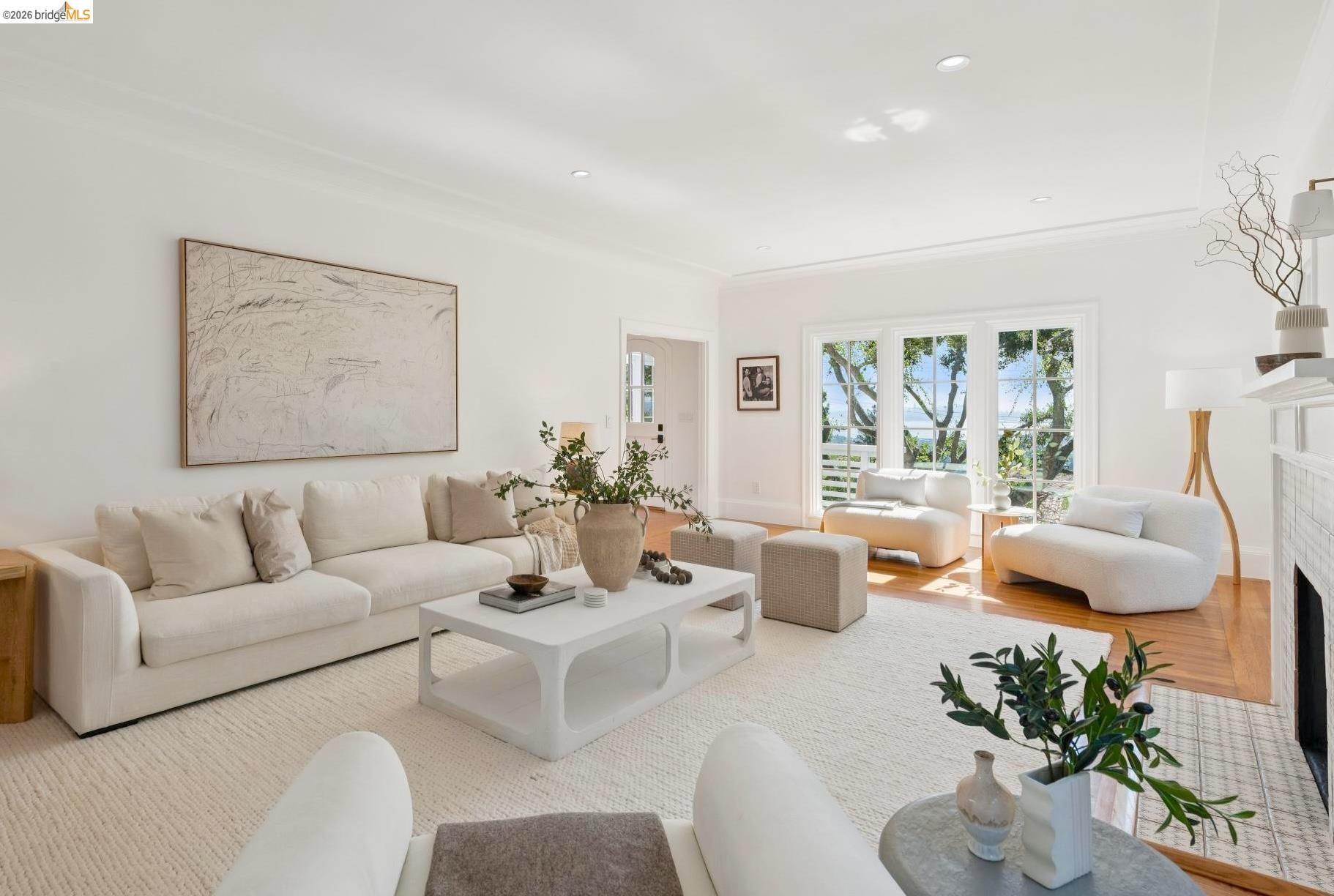 Detail Gallery Image 8 of 77 For 1001 Cragmont Ave, Berkeley,  CA 94708 - 4 Beds | 4 Baths