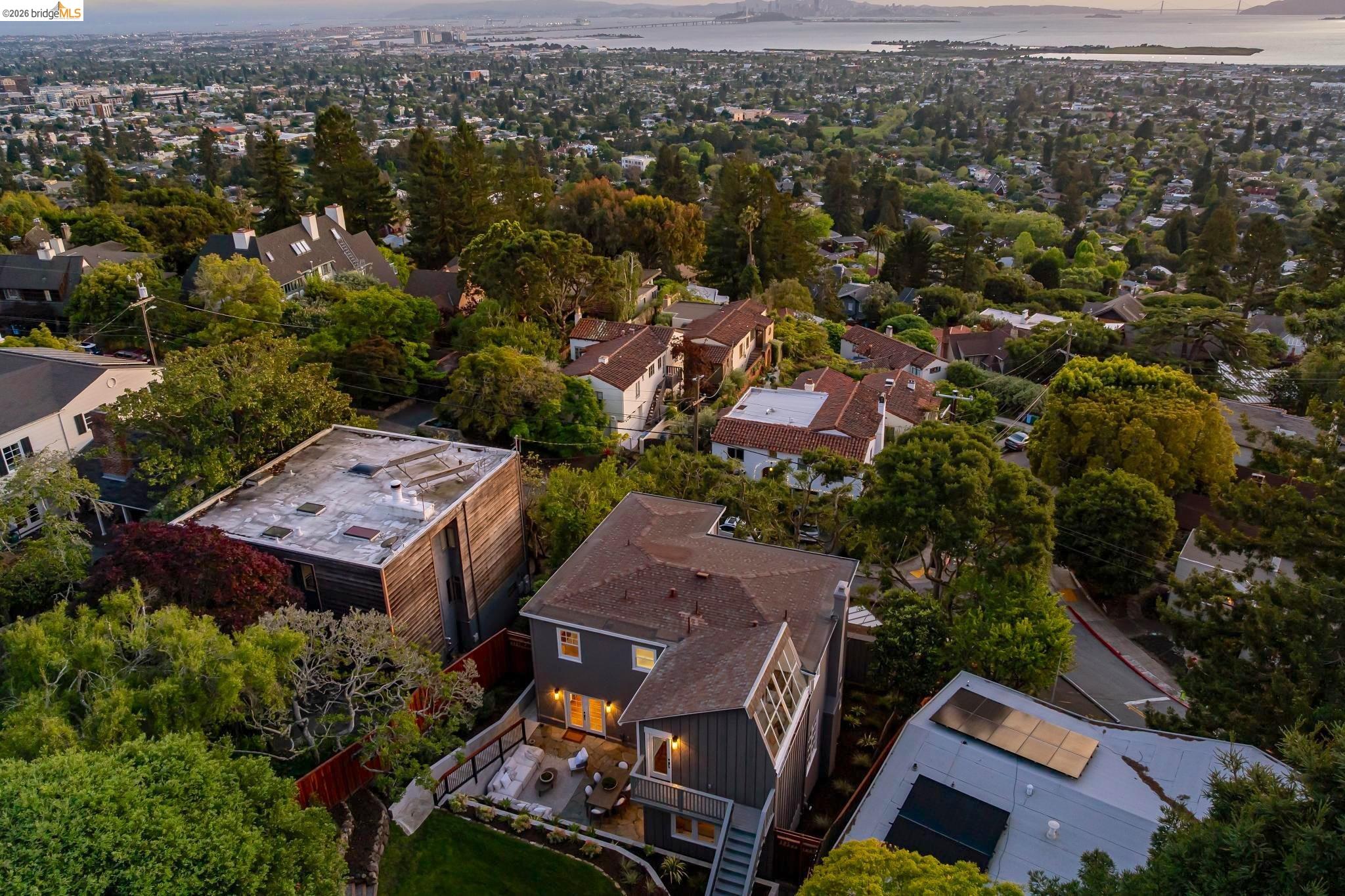 Detail Gallery Image 74 of 77 For 1001 Cragmont Ave, Berkeley,  CA 94708 - 4 Beds | 4 Baths