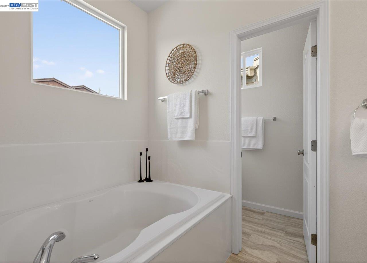 Detail Gallery Image 23 of 35 For 3348 Chartwell St, San Ramon,  CA 94583 - 3 Beds | 3/1 Baths