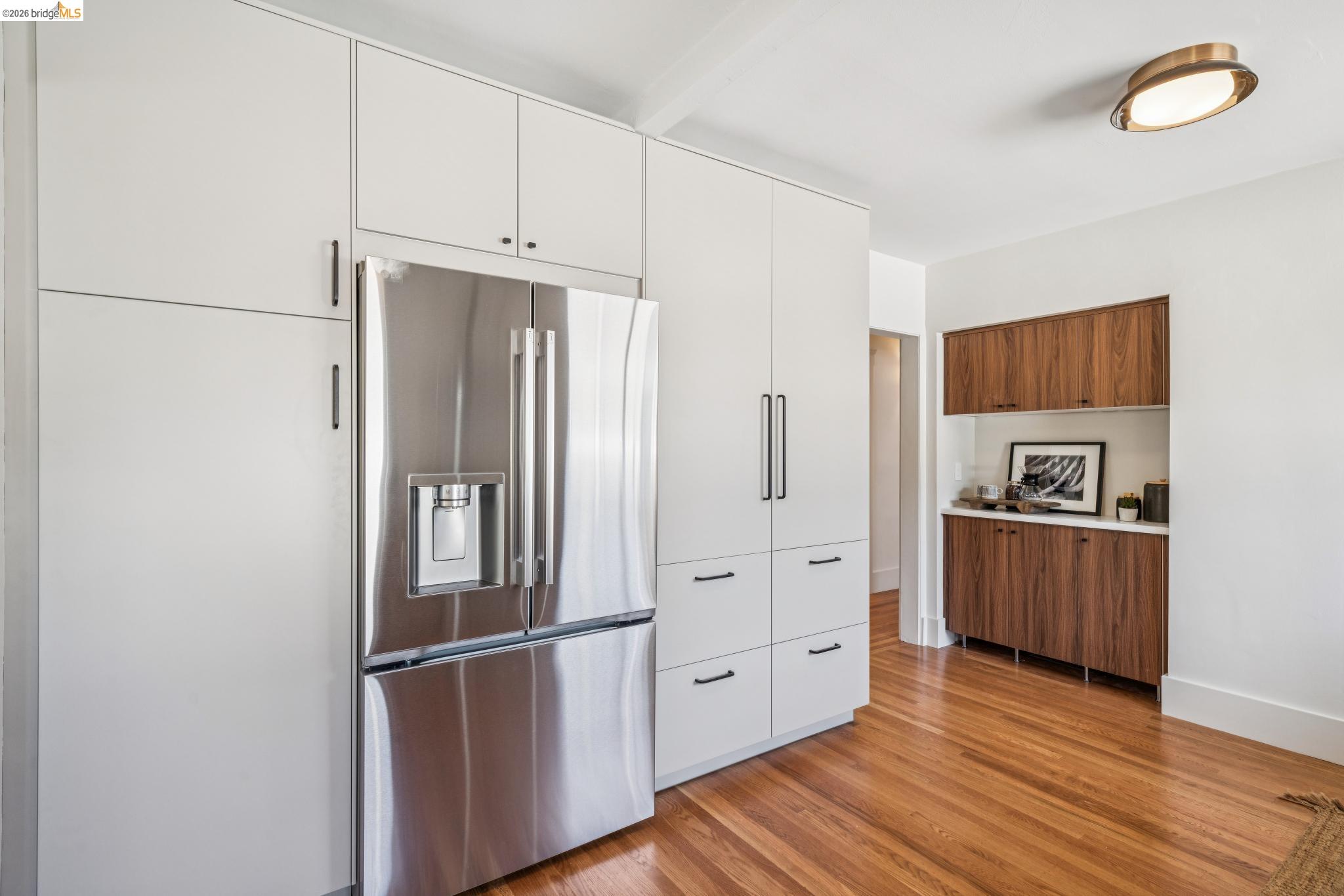 Detail Gallery Image 12 of 37 For 2323 Browning St, Berkeley,  CA 94702 - 3 Beds | 1 Baths