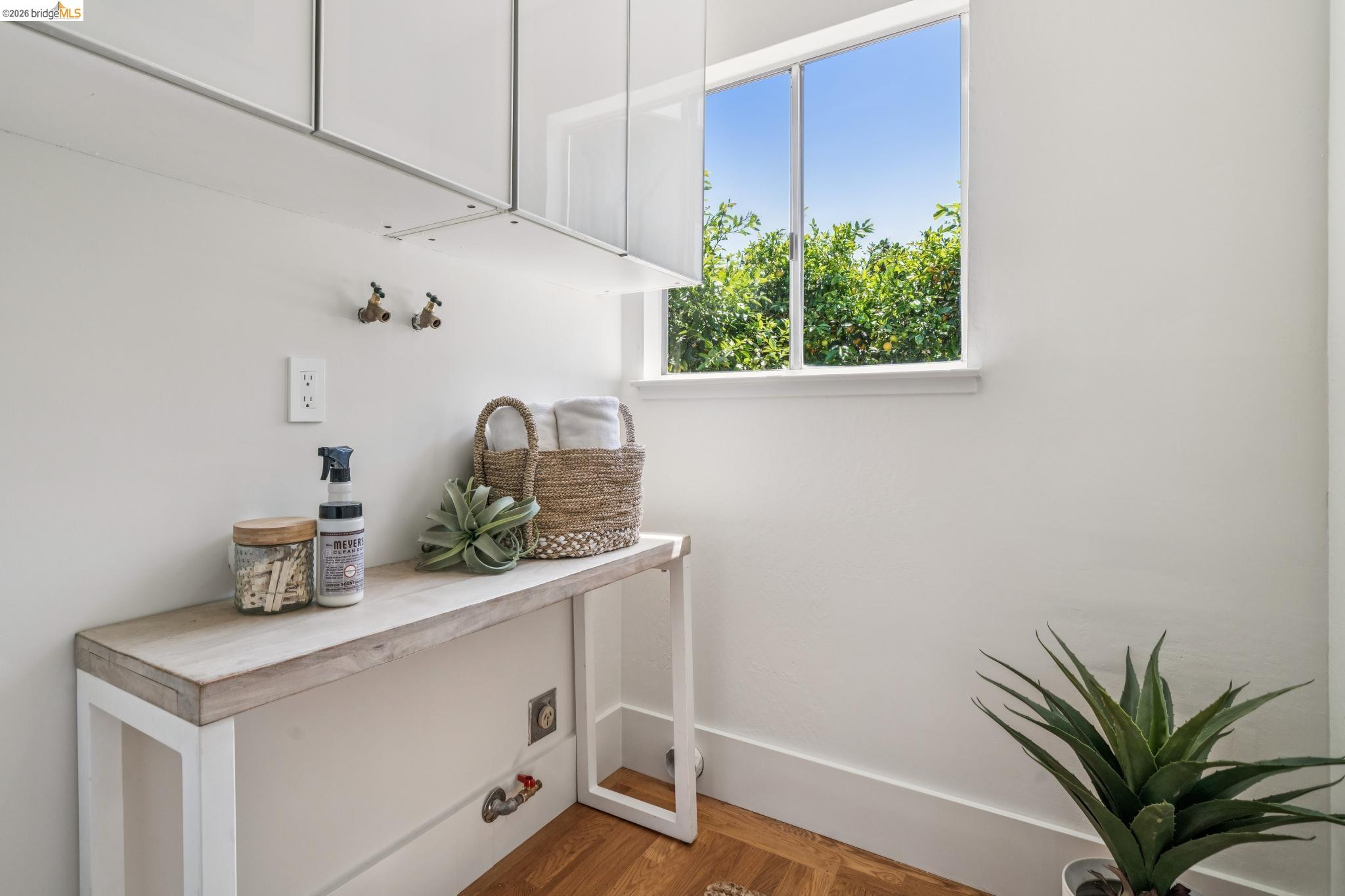 Detail Gallery Image 25 of 37 For 2323 Browning St, Berkeley,  CA 94702 - 3 Beds | 1 Baths