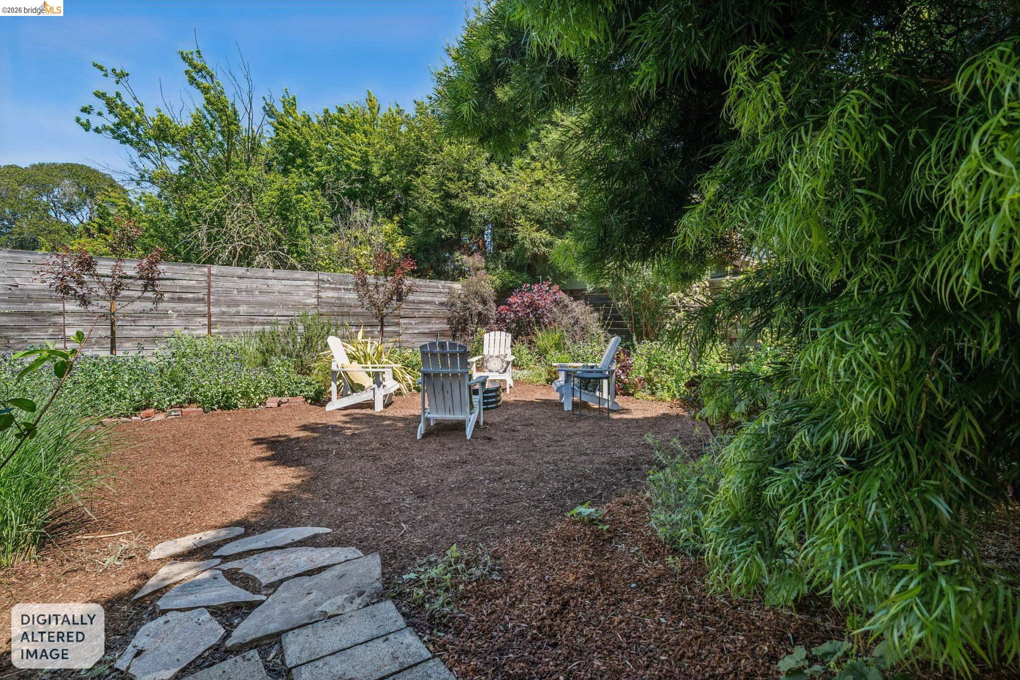 Detail Gallery Image 33 of 37 For 2323 Browning St, Berkeley,  CA 94702 - 3 Beds | 1 Baths