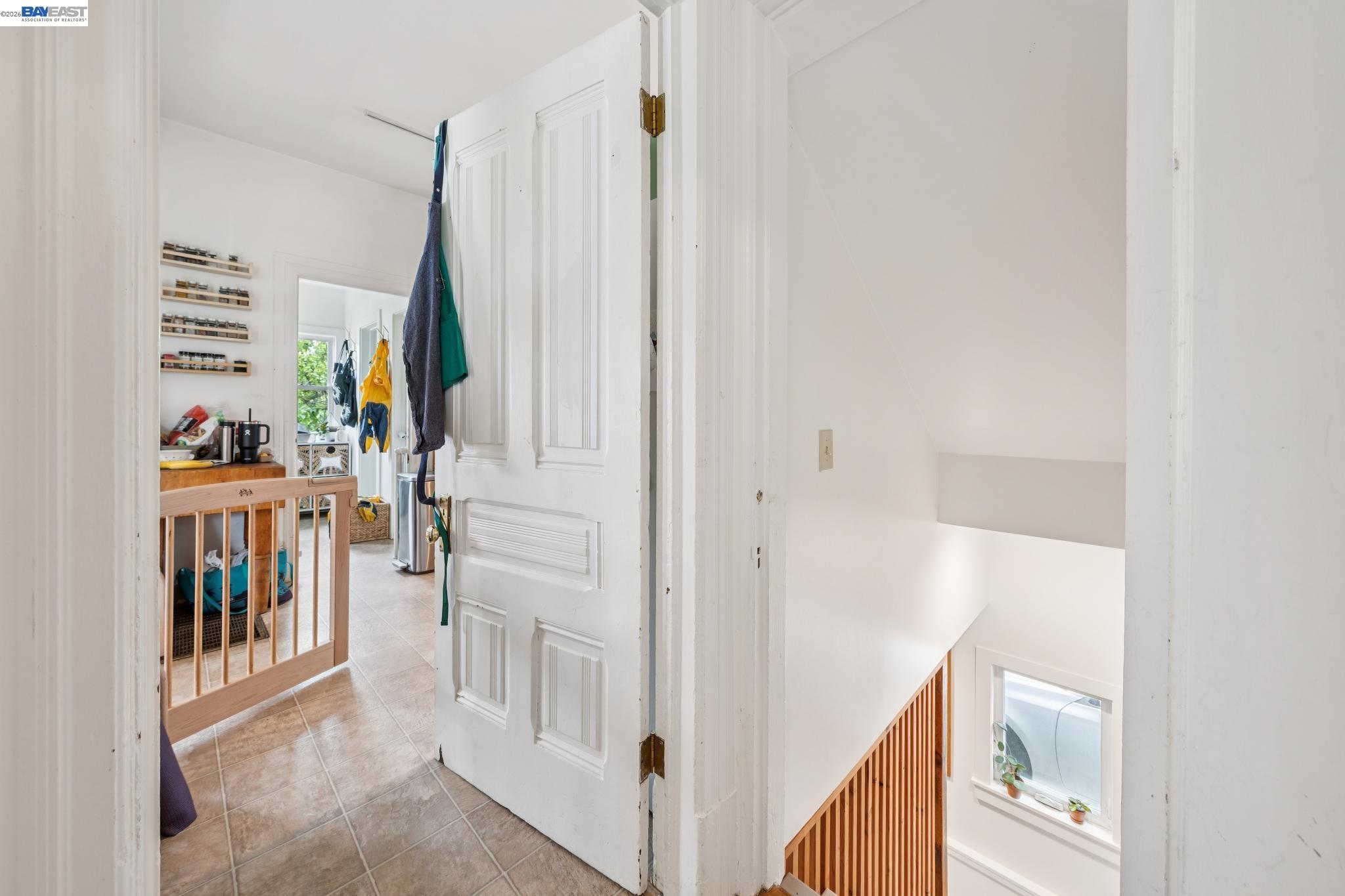 5227 LOCKSLEY AVENUE, Oakland, CA, 94618