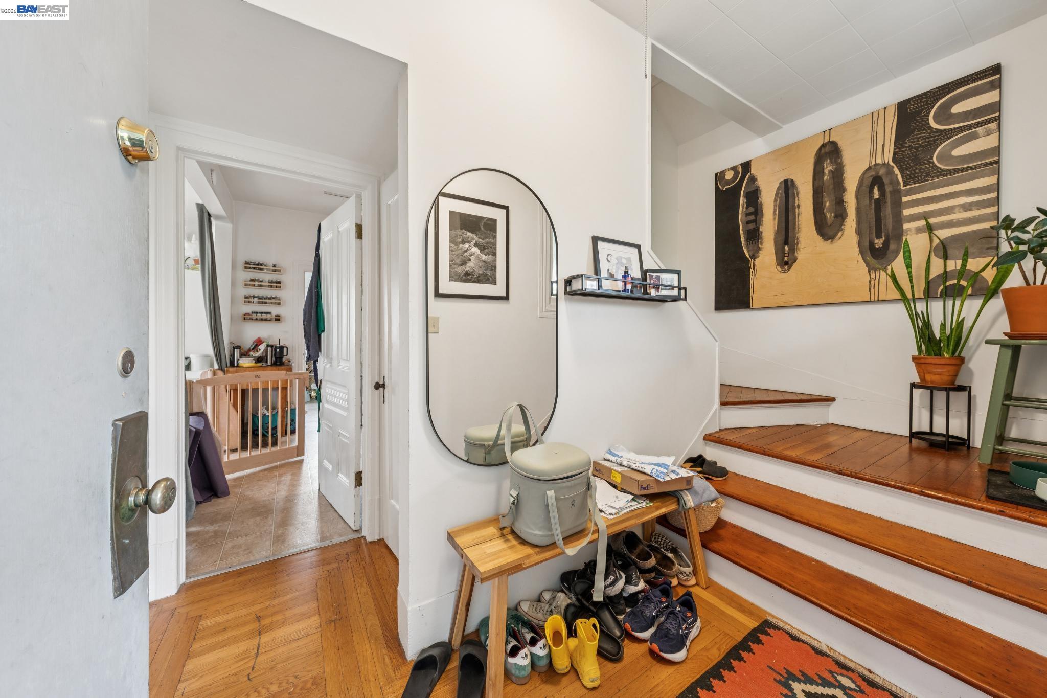 5227 LOCKSLEY AVENUE, Oakland, CA, 94618