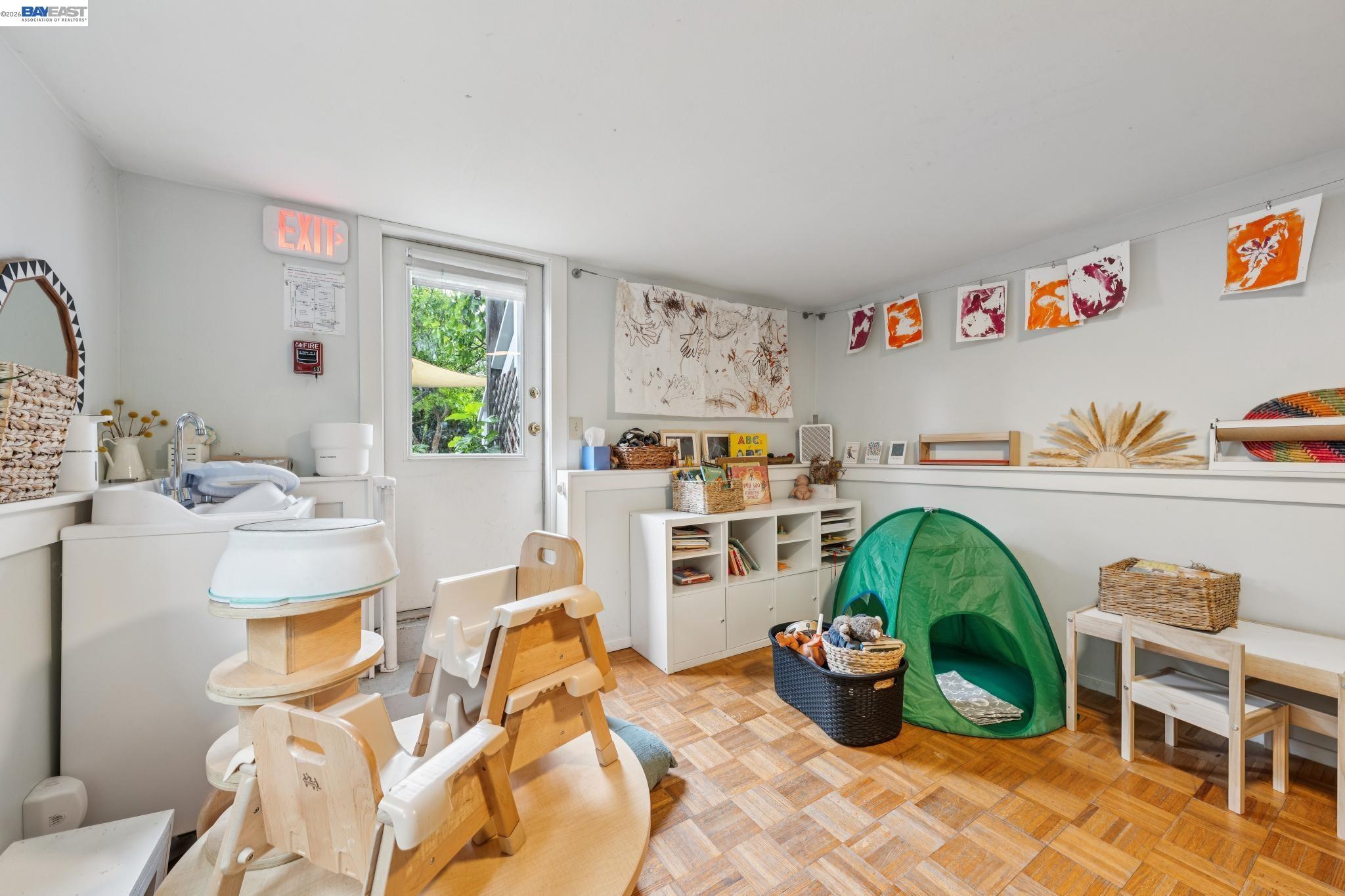 5227 LOCKSLEY AVENUE, Oakland, CA, 94618