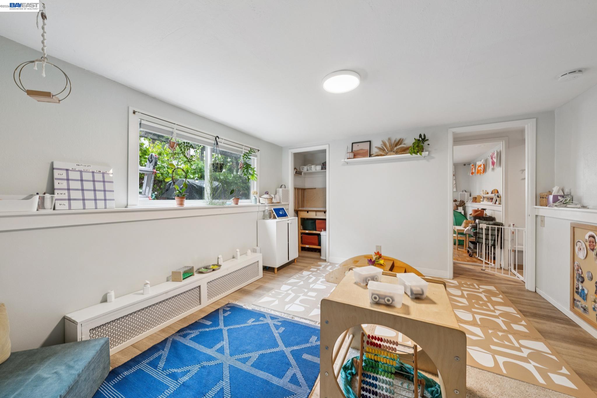 5227 LOCKSLEY AVENUE, Oakland, CA, 94618
