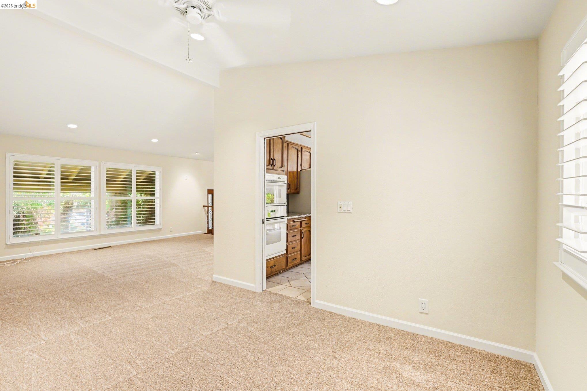 Detail Gallery Image 10 of 51 For 1912 Grizzly Ct, Antioch,  CA 94509 - 4 Beds | 3 Baths