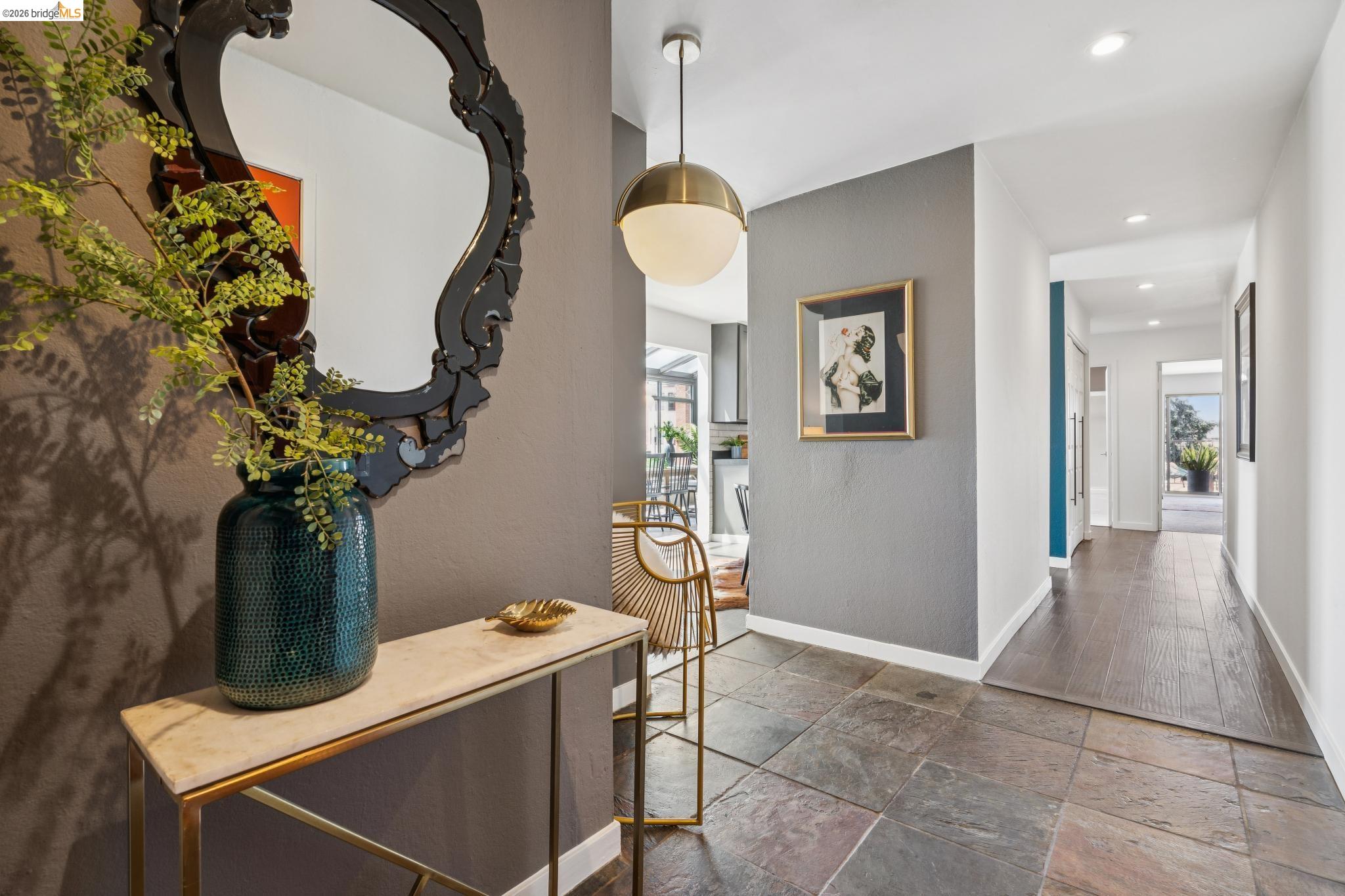 525 Mandana Blvd UNIT 402, Oakland, CA, 94610