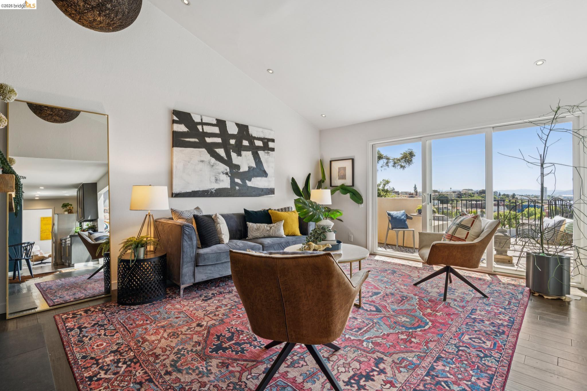 525 Mandana Blvd UNIT 402, Oakland, CA, 94610