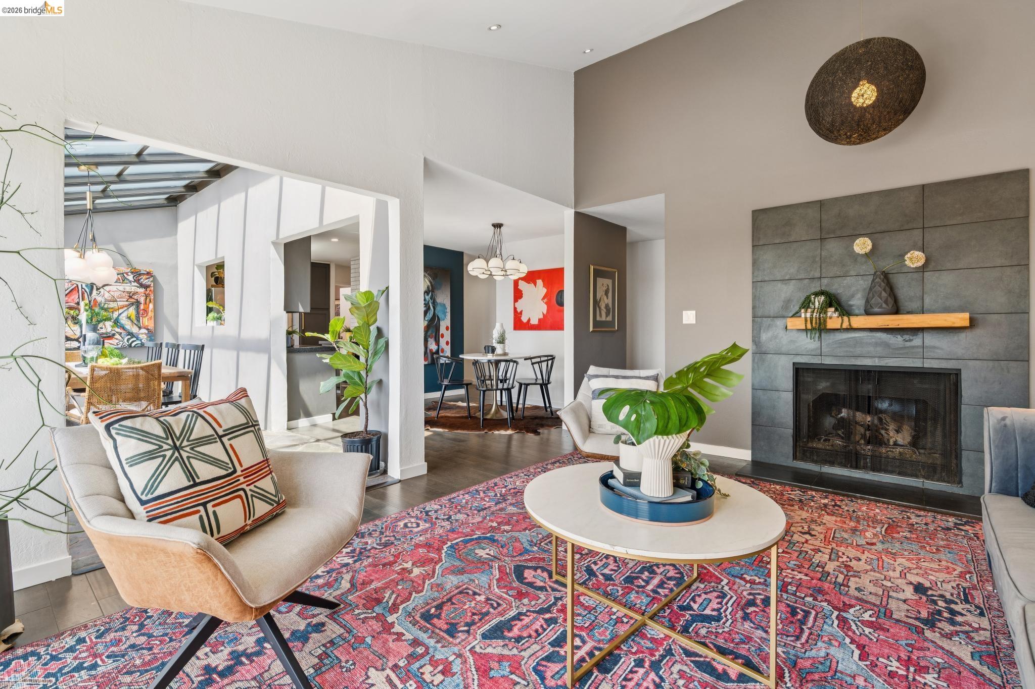 525 Mandana Blvd UNIT 402, Oakland, CA, 94610