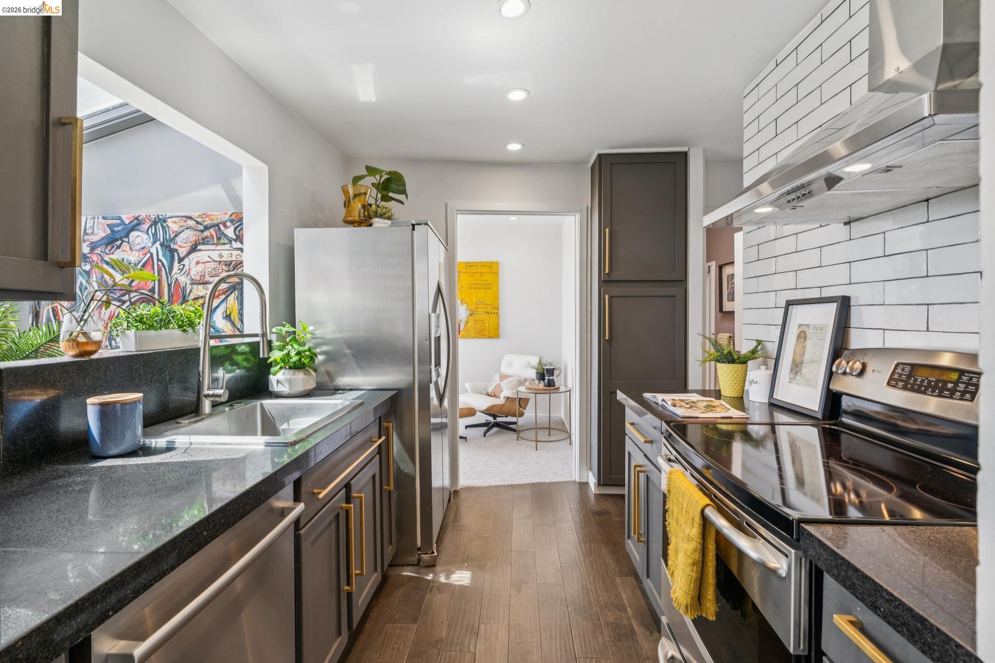 Photo #9: 41131410 Listing: Photo #9