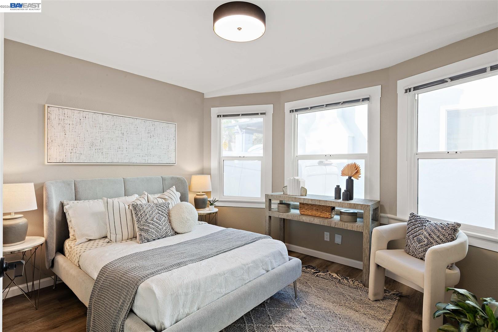 Detail Gallery Image 8 of 44 For 2242 39th Ave, Oakland,  CA 94601 - 3 Beds | 2 Baths