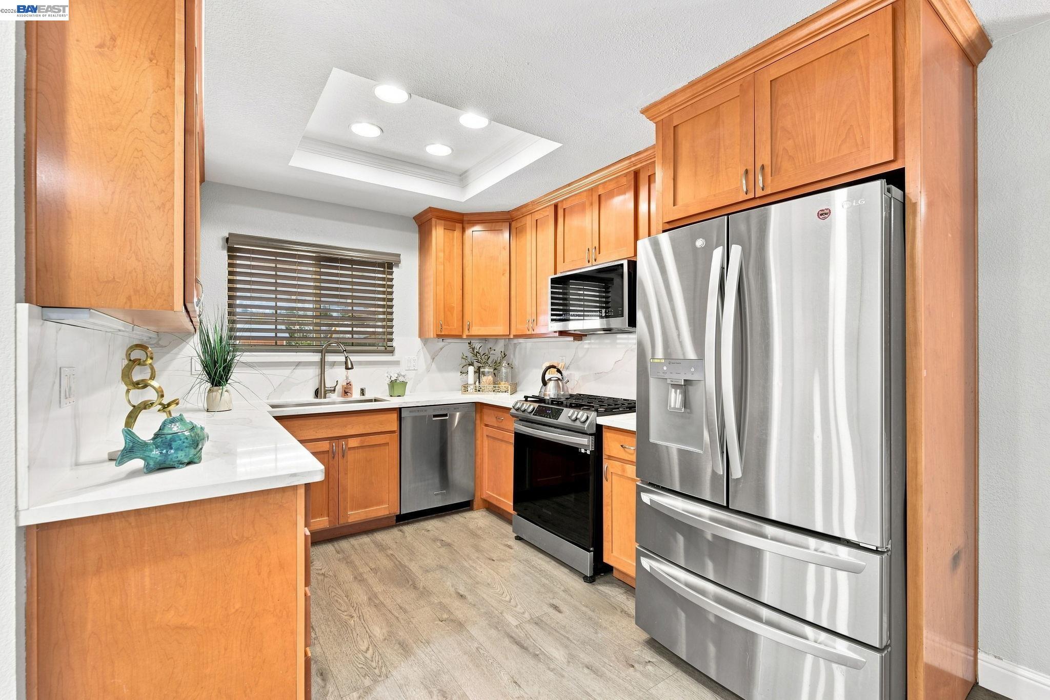 32252 Valiant Way, Union City CA 94587 — photo 17