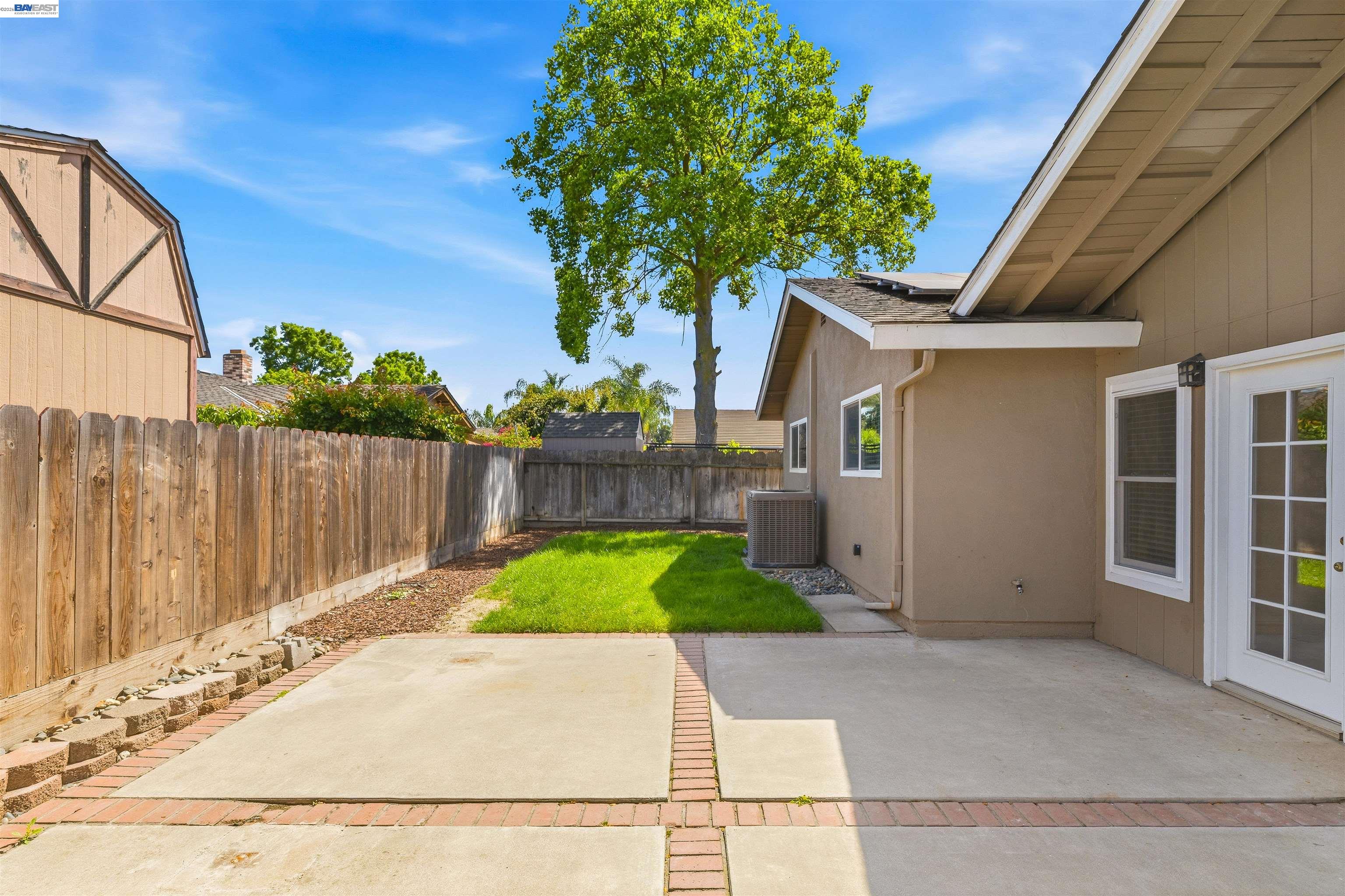 Detail Gallery Image 35 of 42 For 1864 Cherrywood Pl, Manteca,  CA 95336 - 3 Beds | 2 Baths