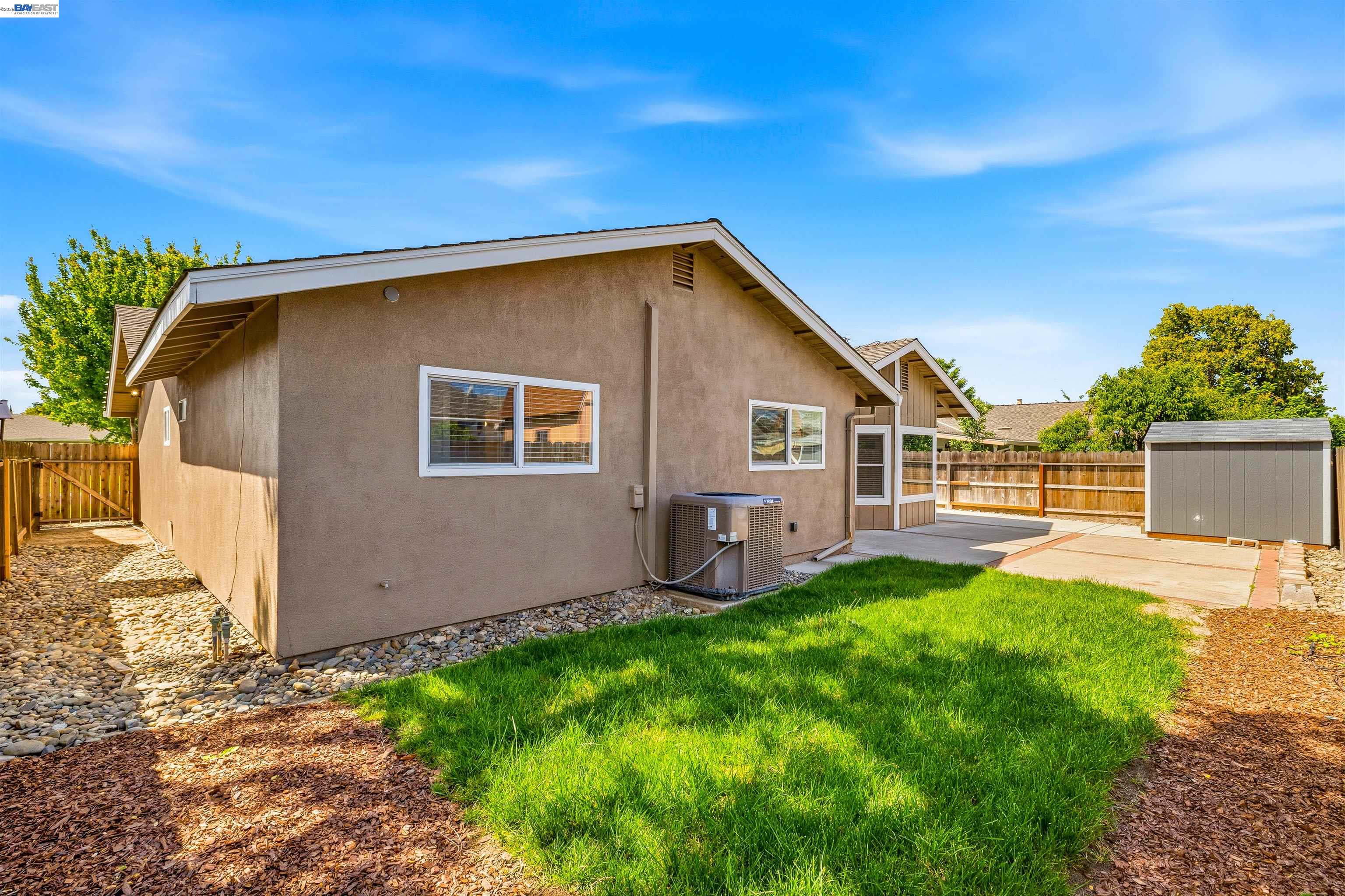 Detail Gallery Image 36 of 42 For 1864 Cherrywood Pl, Manteca,  CA 95336 - 3 Beds | 2 Baths