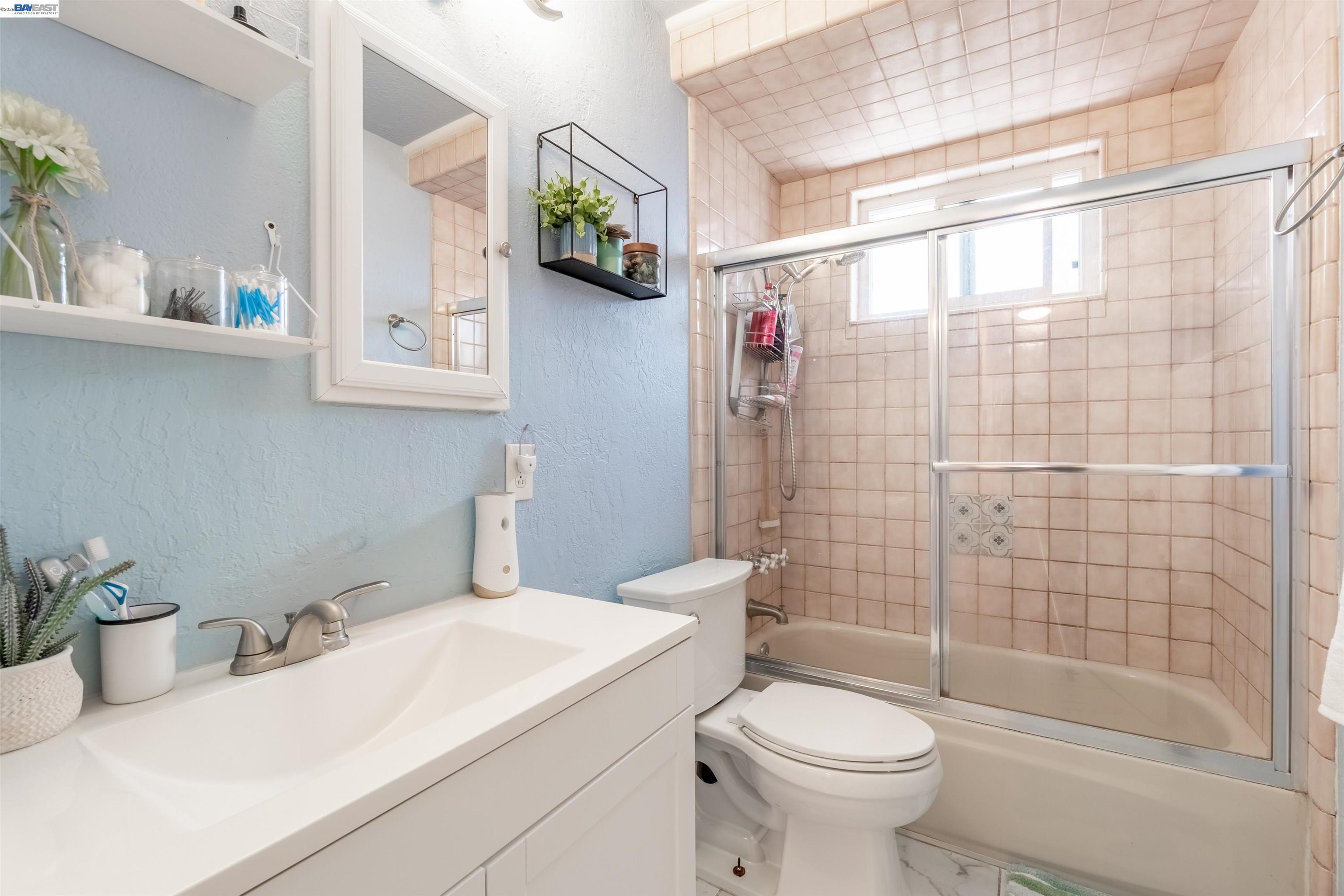 Detail Gallery Image 21 of 28 For 1218 Ottawa Ave, San Leandro,  CA 94579 - 3 Beds | 1 Baths