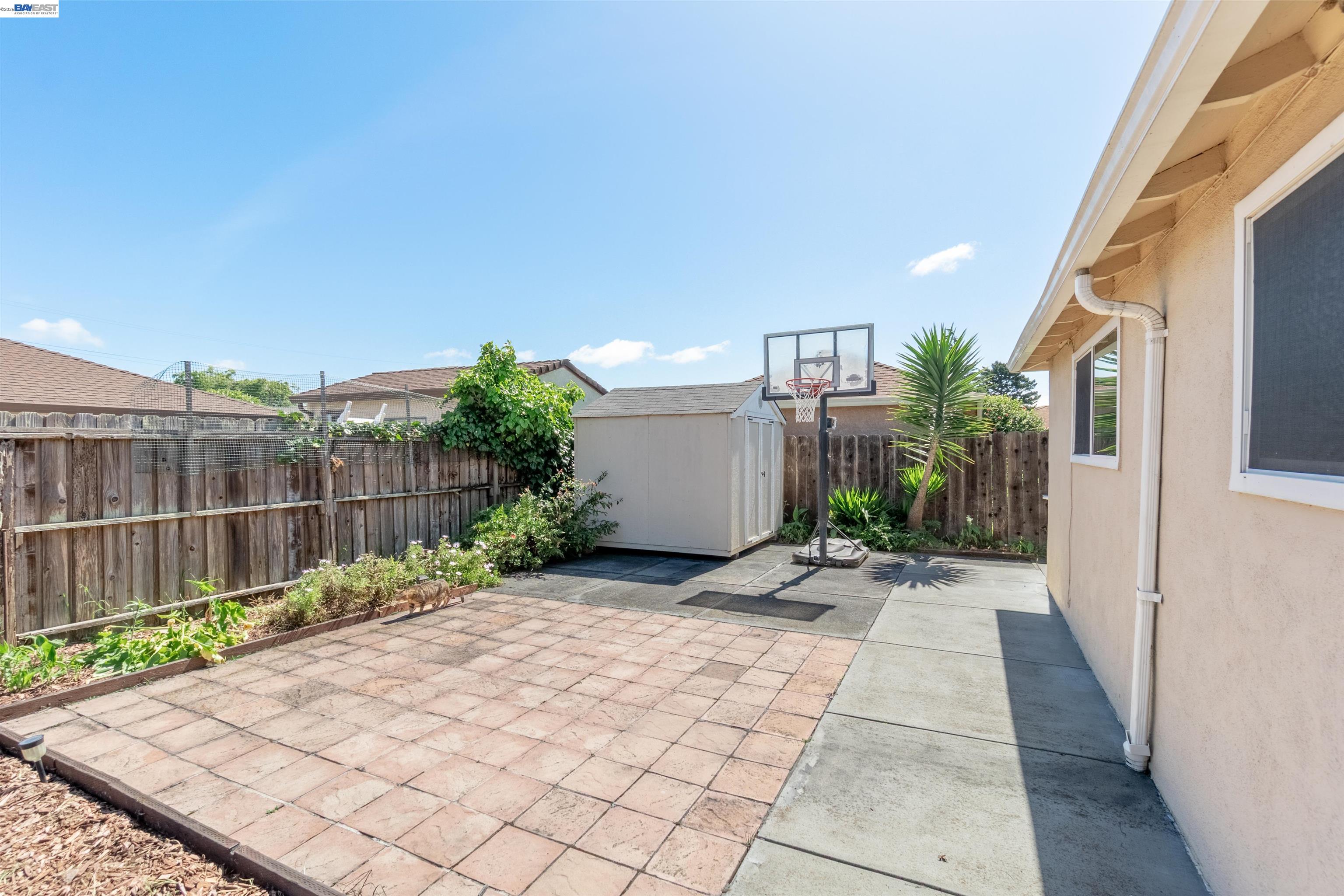 Detail Gallery Image 24 of 28 For 1218 Ottawa Ave, San Leandro,  CA 94579 - 3 Beds | 1 Baths