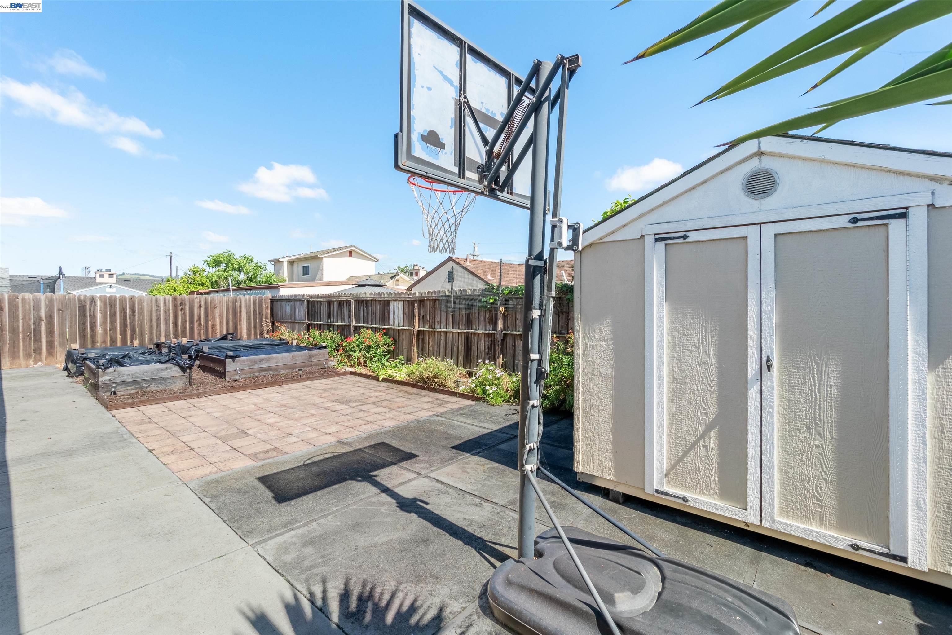 Detail Gallery Image 27 of 28 For 1218 Ottawa Ave, San Leandro,  CA 94579 - 3 Beds | 1 Baths