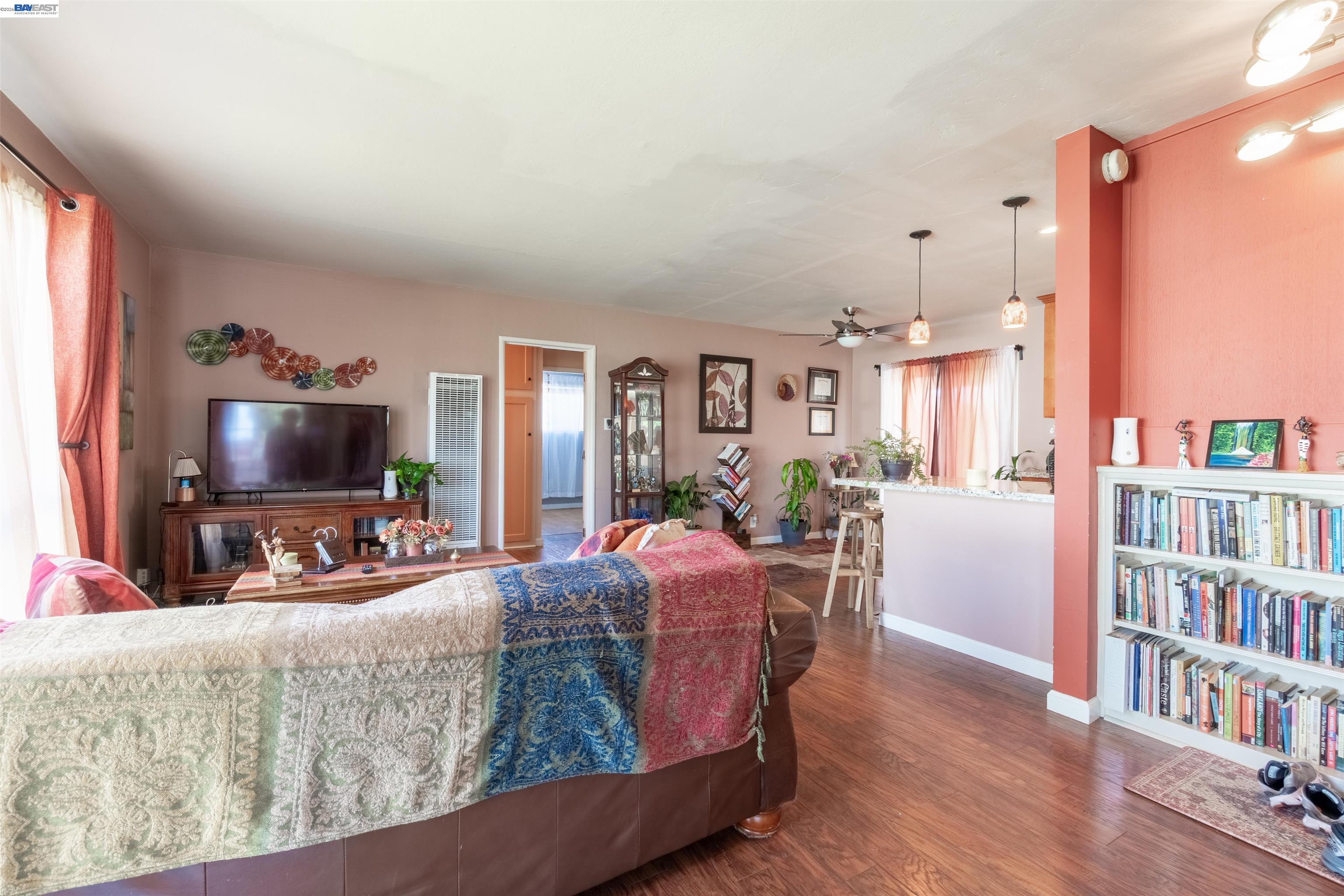 Detail Gallery Image 9 of 28 For 1218 Ottawa Ave, San Leandro,  CA 94579 - 3 Beds | 1 Baths