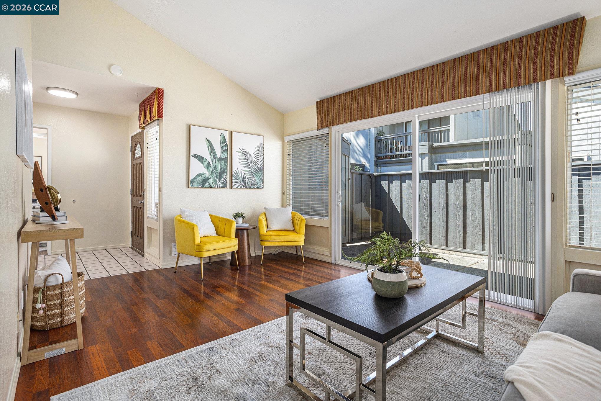 Photo #3: 41131418 Listing: Photo #3