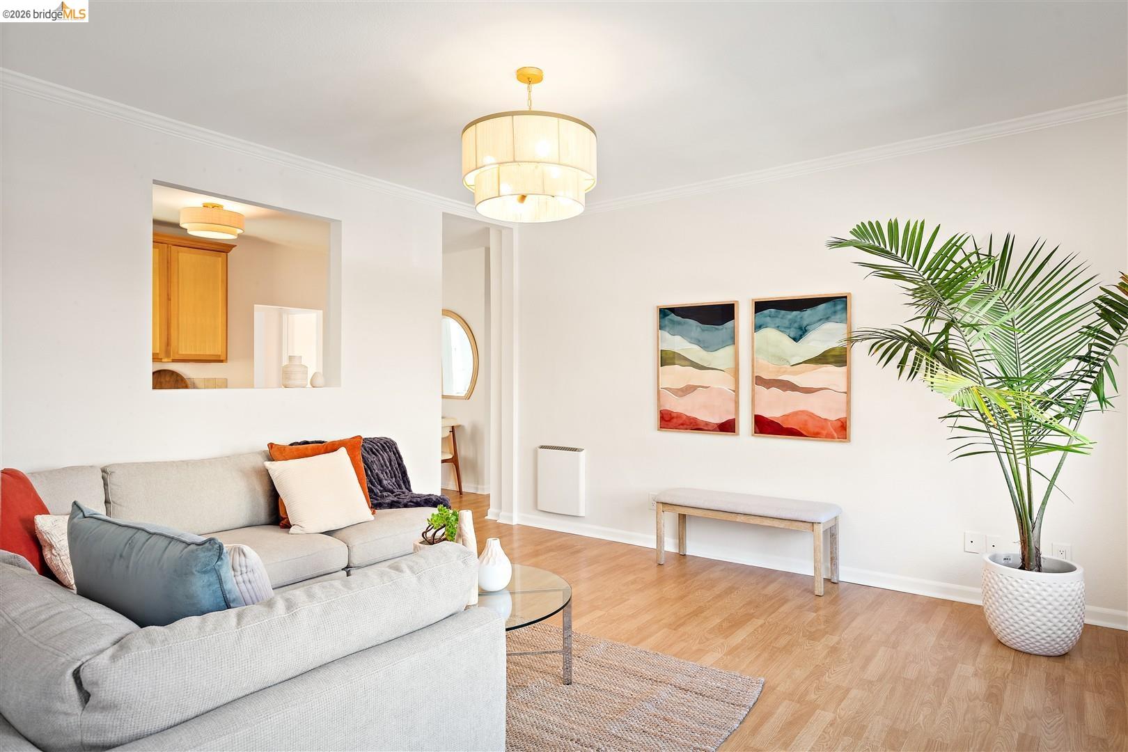 Photo #5: 41131419 Listing: Photo #5