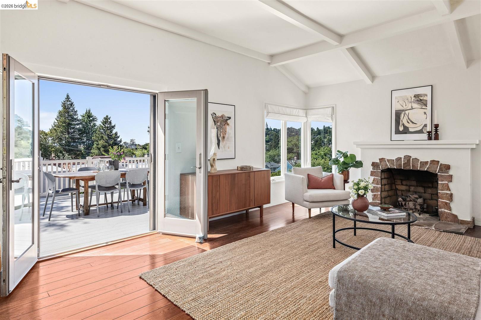 4261 Detroit, Oakland, CA, 94619