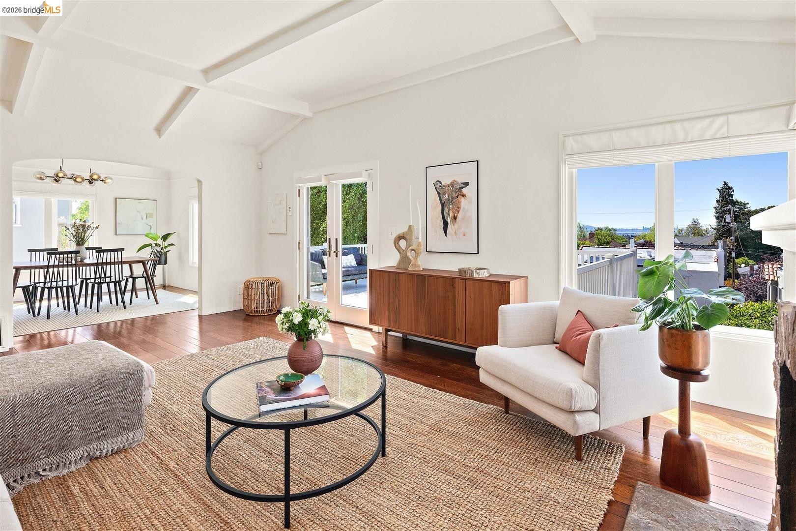 4261 Detroit, Oakland, CA, 94619