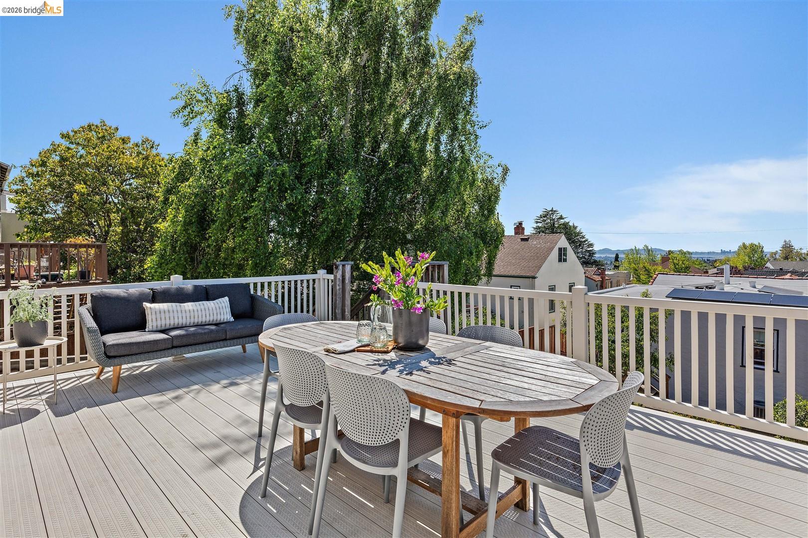 4261 Detroit, Oakland, CA, 94619